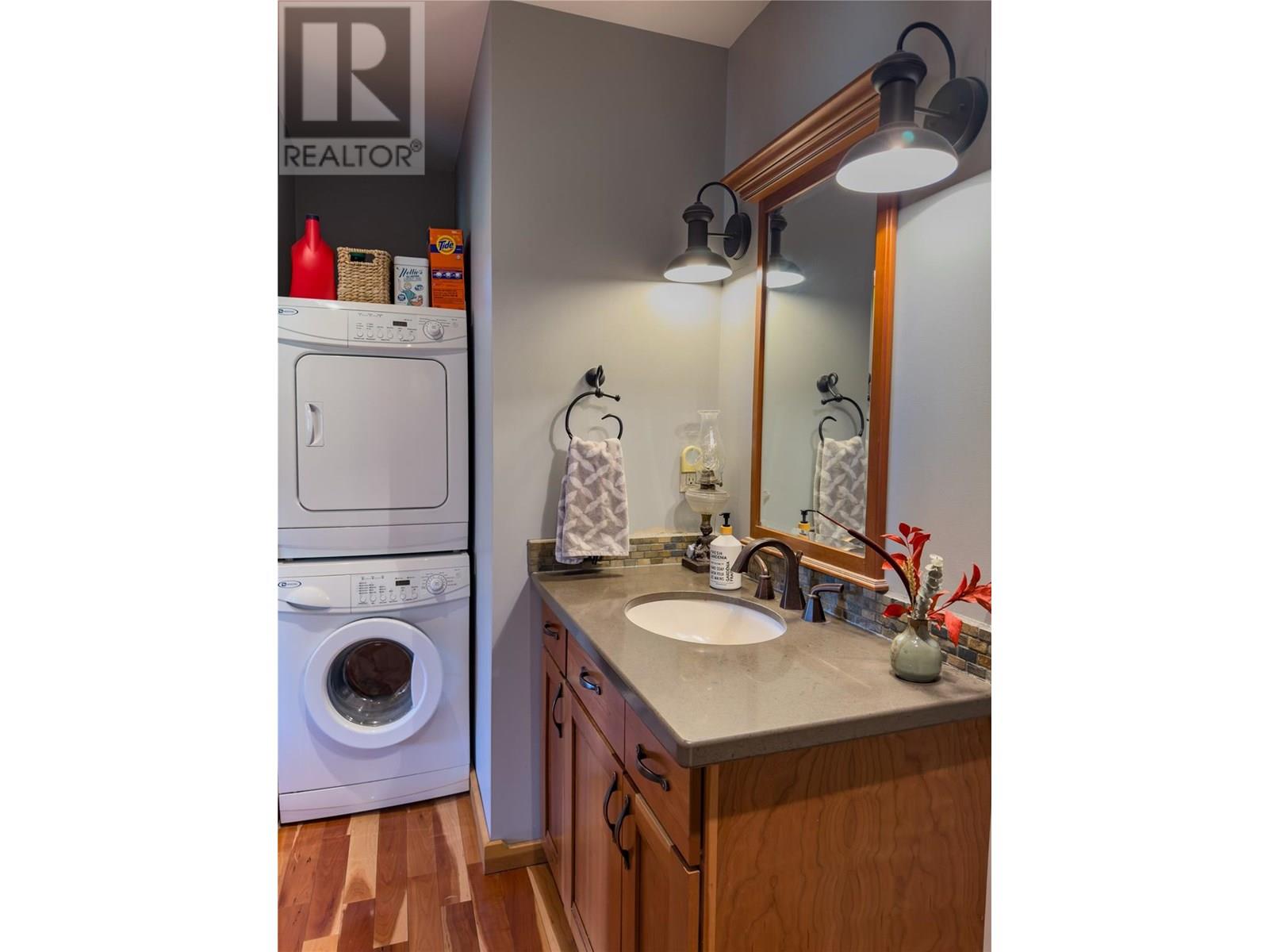 2550 Kettleston Road, Golden, British Columbia  V0A 1H1 - Photo 17 - 10354523