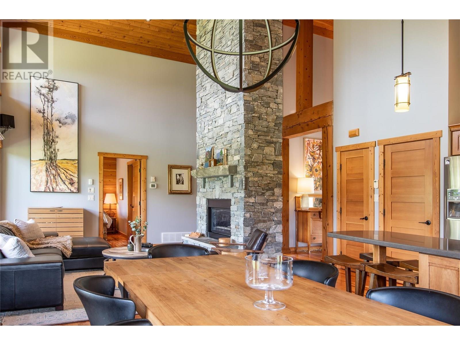 2550 Kettleston Road, Golden, British Columbia  V0A 1H1 - Photo 2 - 10354523