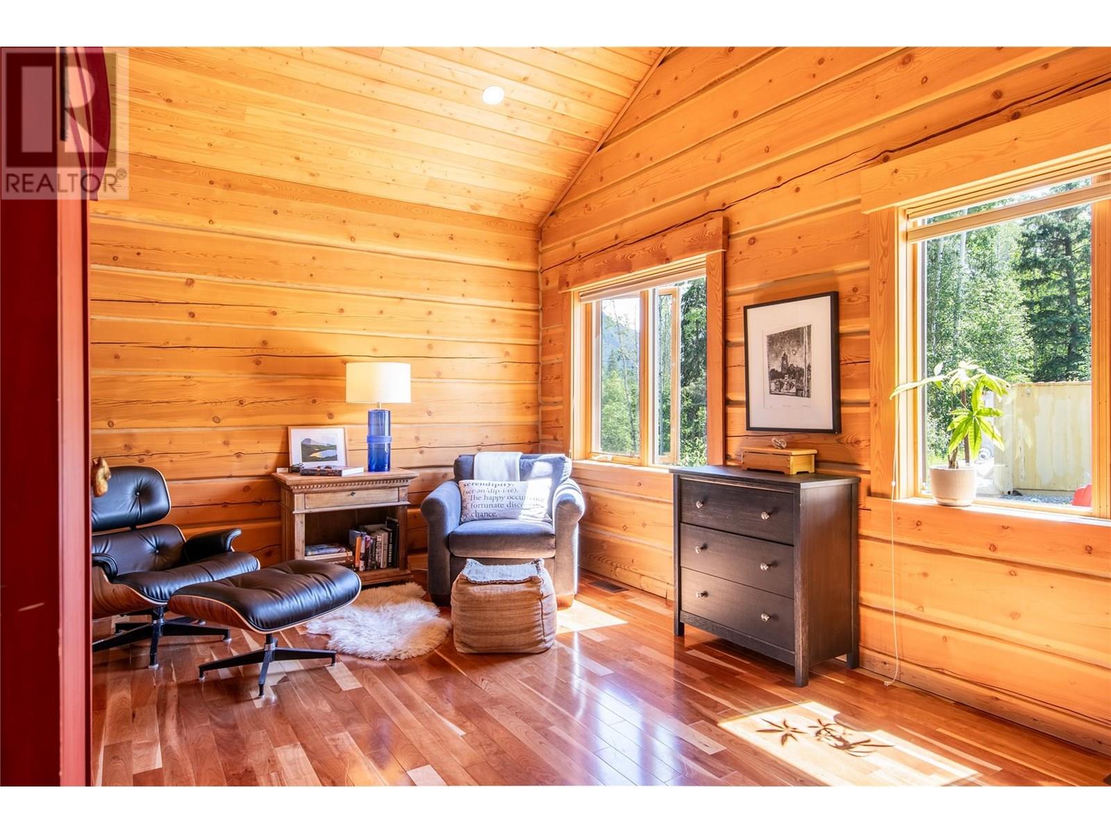 2550 Kettleston Road, Golden, British Columbia  V0A 1H1 - Photo 25 - 10354523
