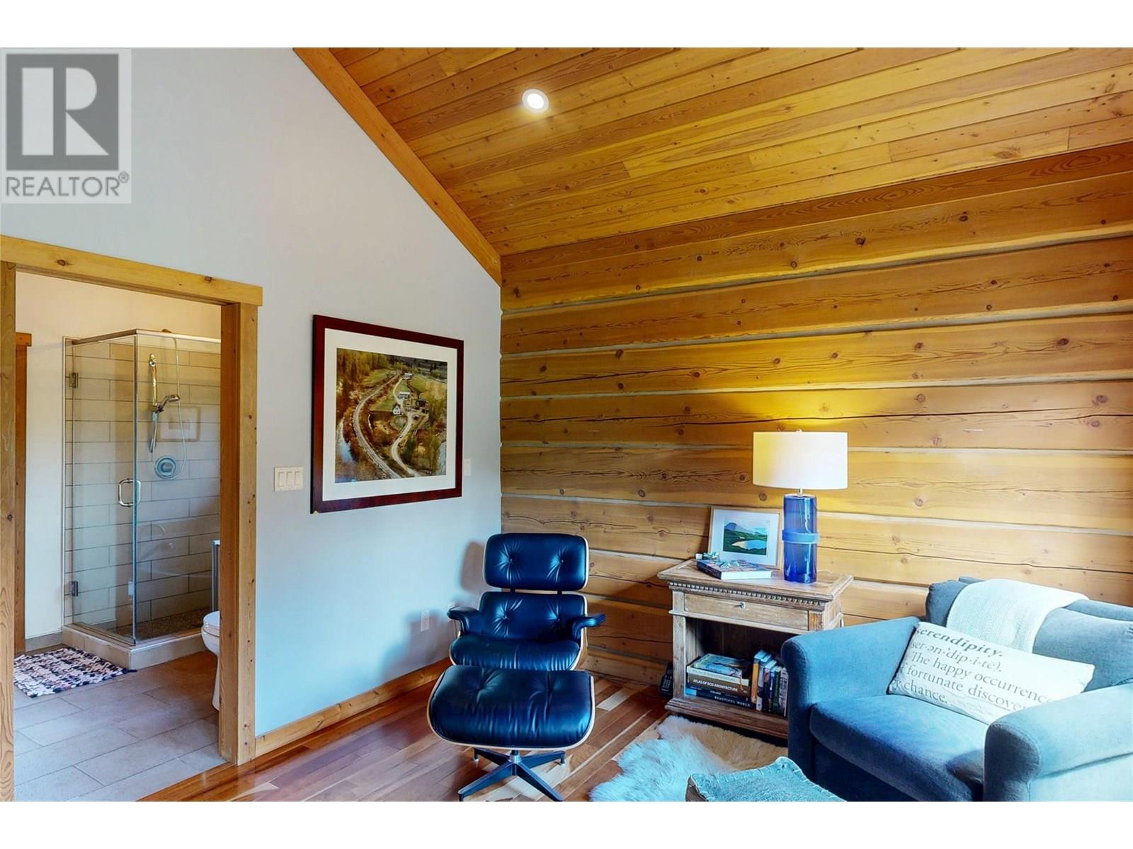 2550 Kettleston Road, Golden, British Columbia  V0A 1H1 - Photo 26 - 10354523