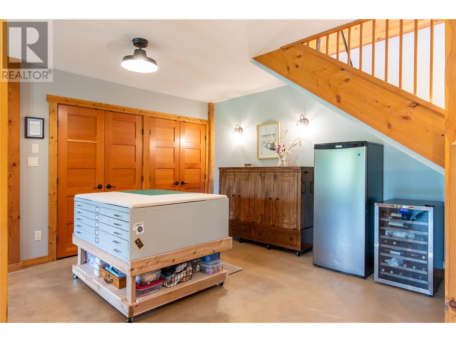 2550 Kettleston Road, Golden, British Columbia  V0A 1H1 - Photo 34 - 10354523