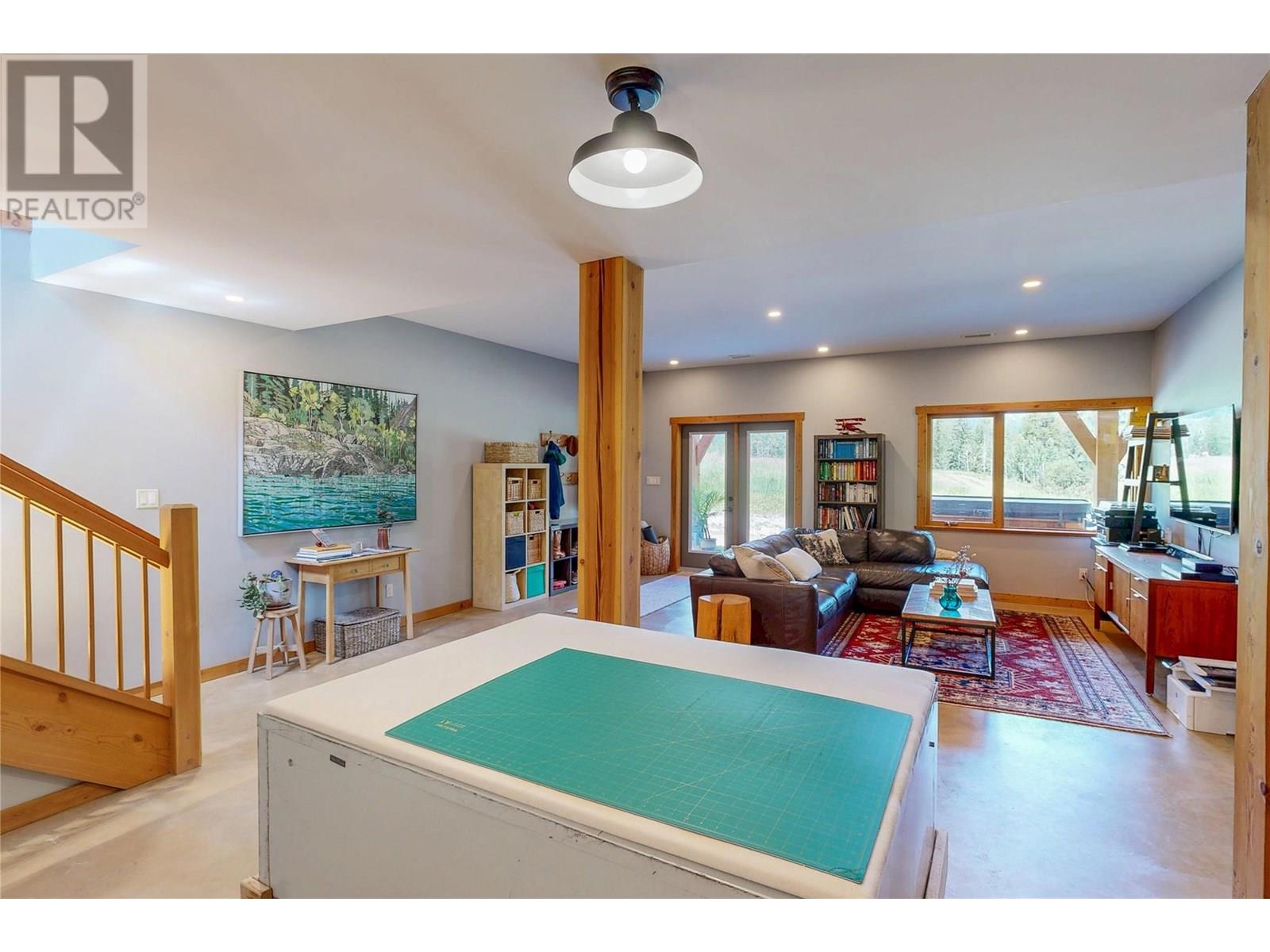 2550 Kettleston Road, Golden, British Columbia  V0A 1H1 - Photo 35 - 10354523