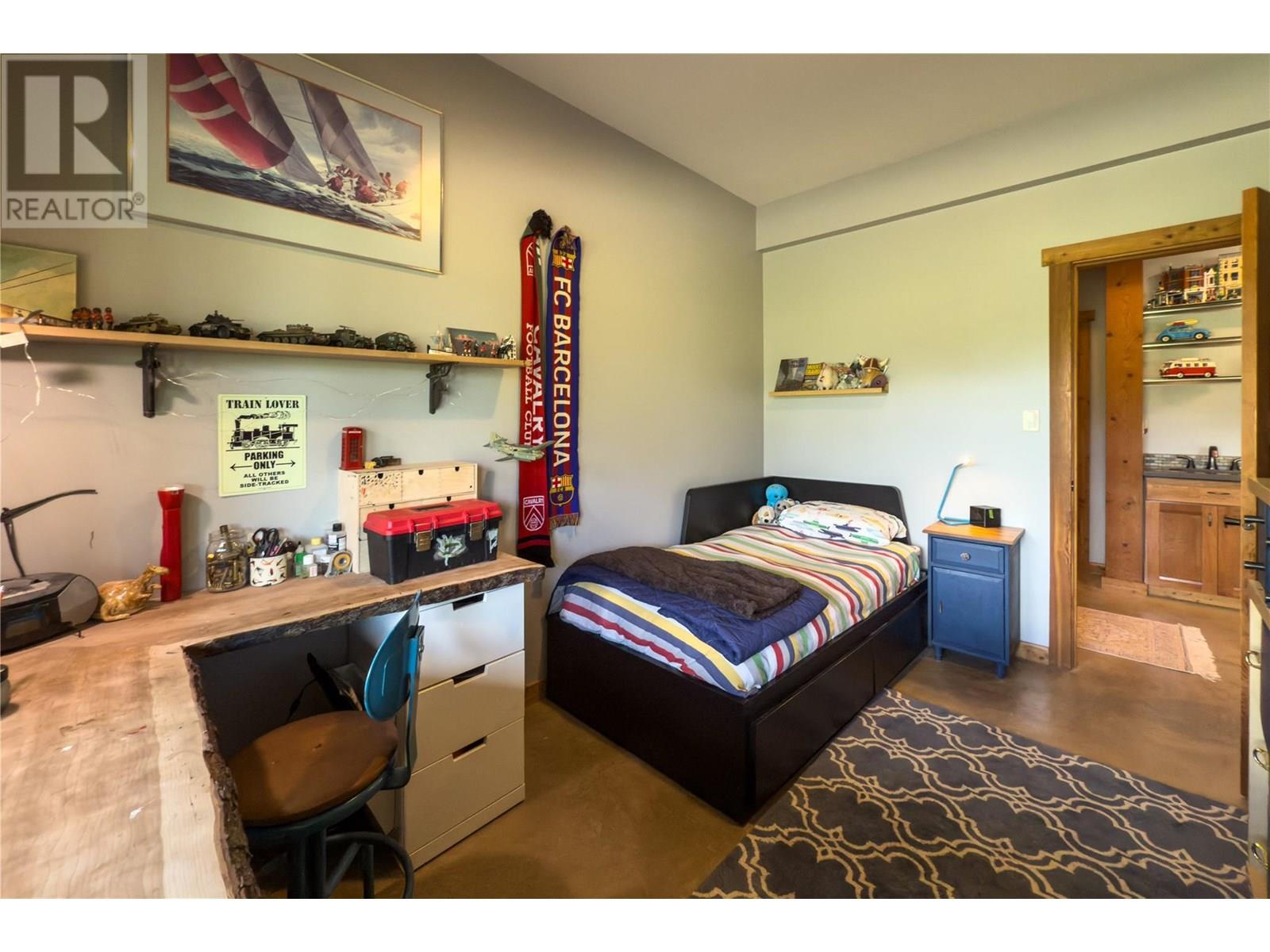 2550 Kettleston Road, Golden, British Columbia  V0A 1H1 - Photo 37 - 10354523