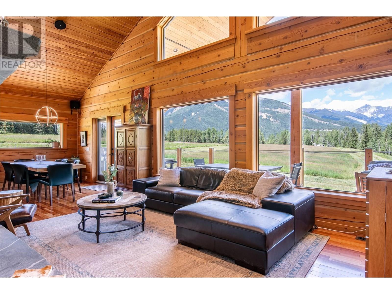 2550 Kettleston Road, Golden, British Columbia  V0A 1H1 - Photo 4 - 10354523