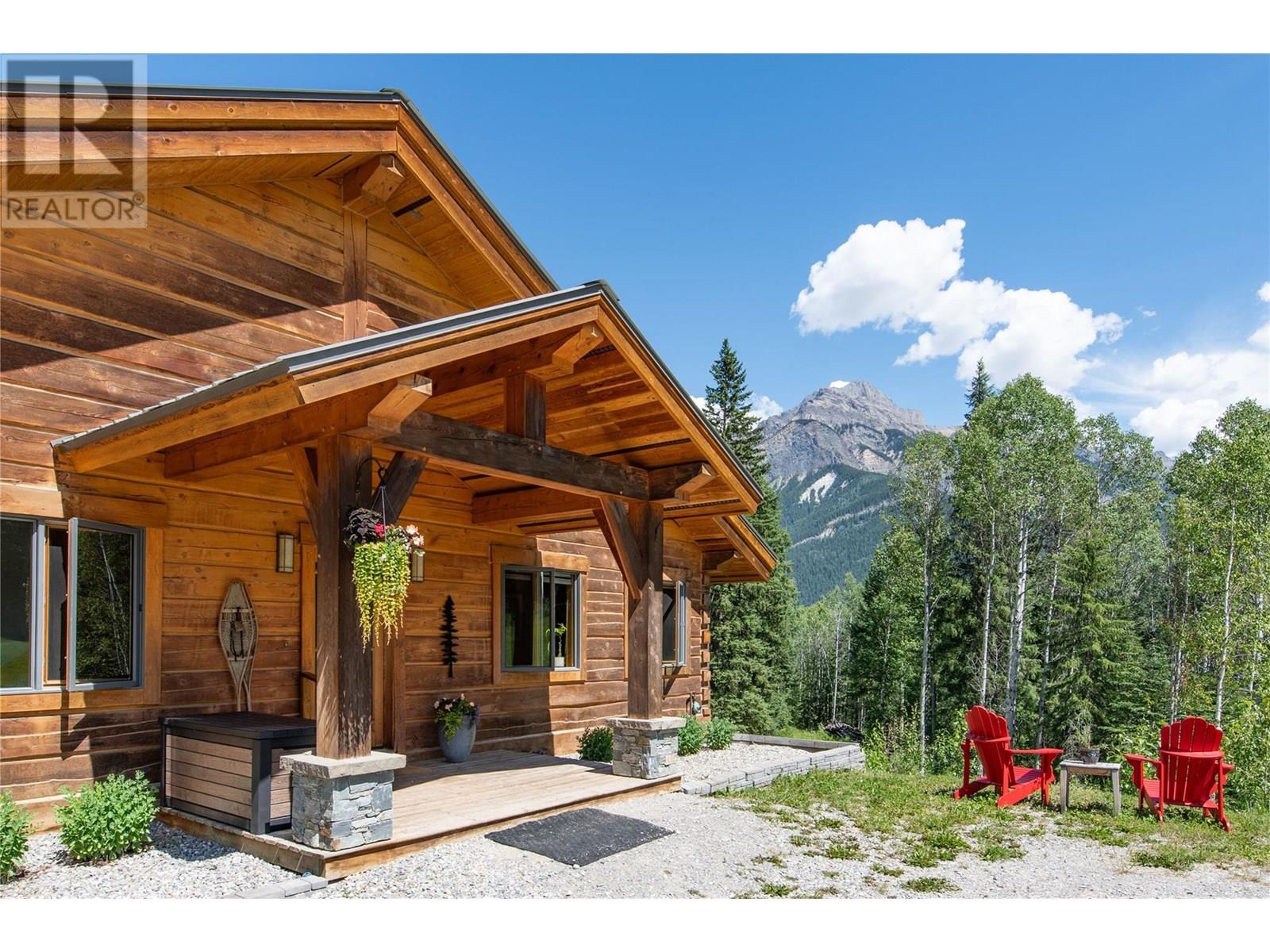 2550 Kettleston Road, Golden, British Columbia  V0A 1H1 - Photo 44 - 10354523