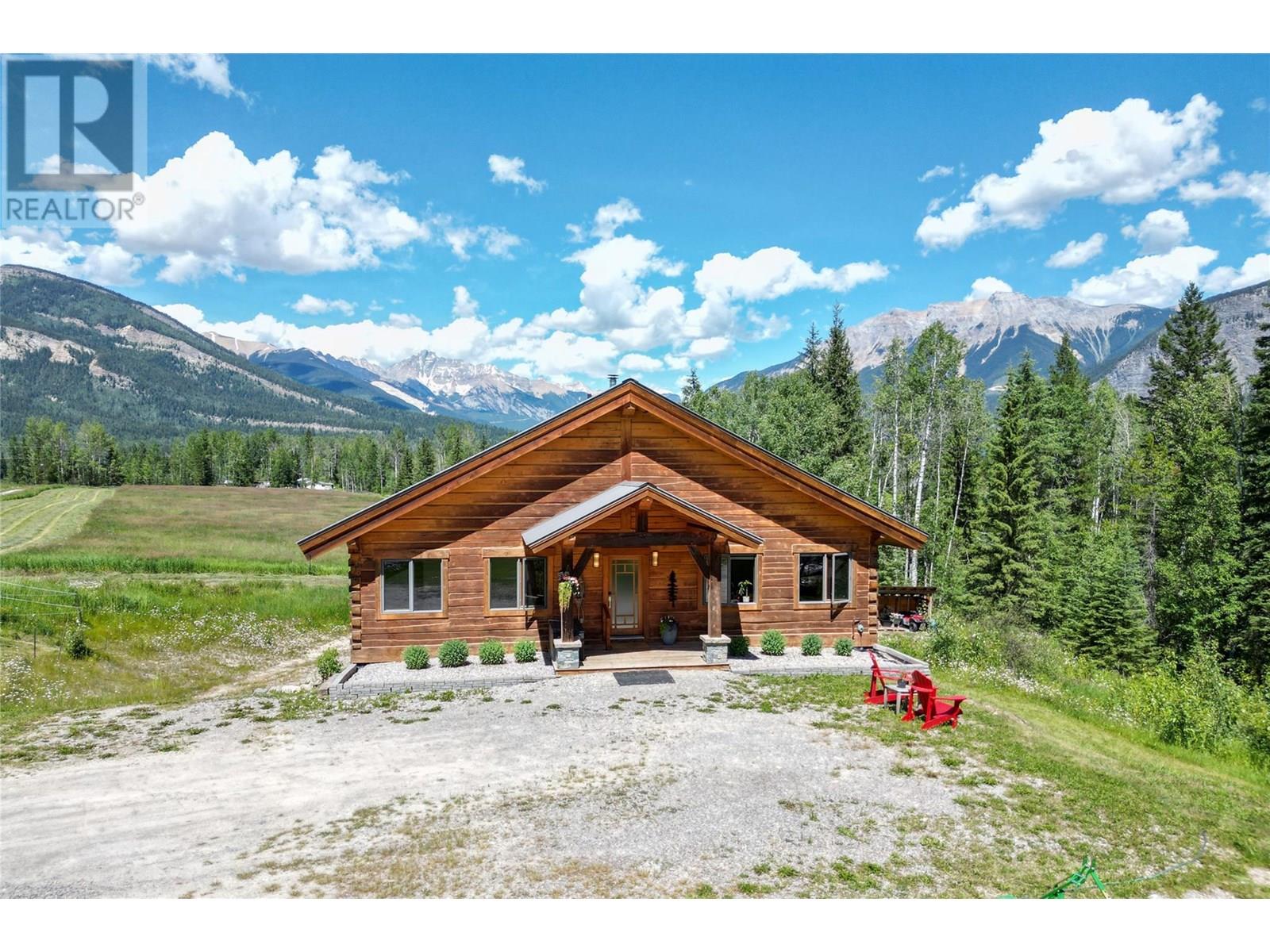 2550 Kettleston Road, Golden, British Columbia  V0A 1H1 - Photo 47 - 10354523