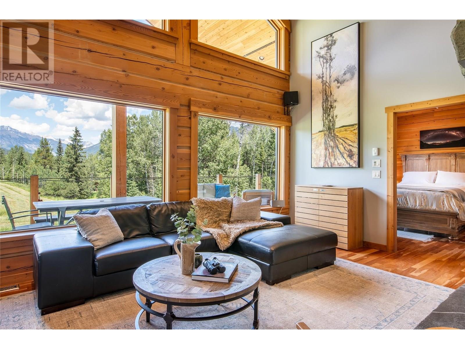 2550 Kettleston Road, Golden, British Columbia  V0A 1H1 - Photo 5 - 10354523