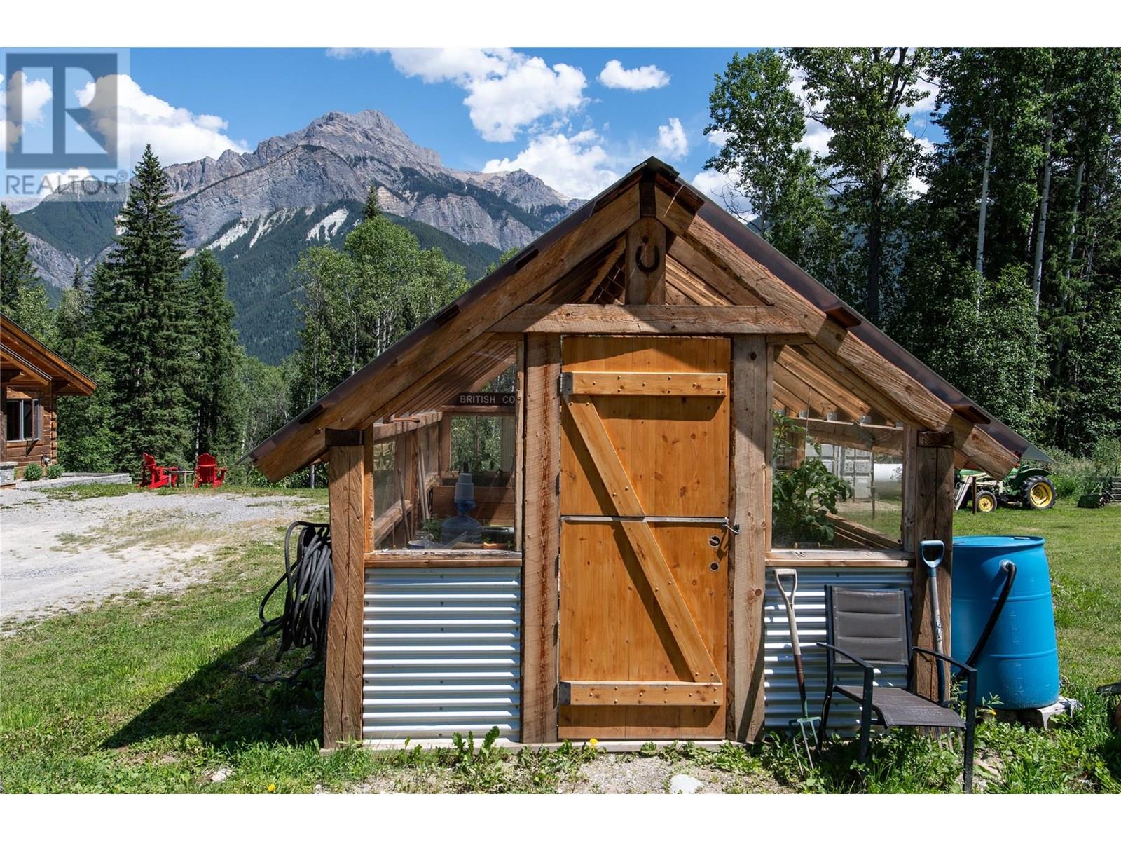2550 Kettleston Road, Golden, British Columbia  V0A 1H1 - Photo 68 - 10354523