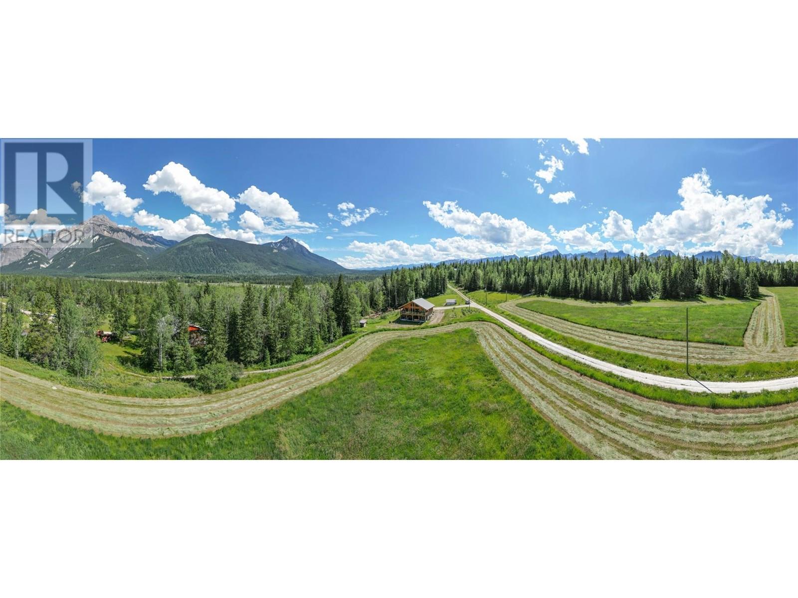 2550 Kettleston Road, Golden, British Columbia  V0A 1H1 - Photo 71 - 10354523