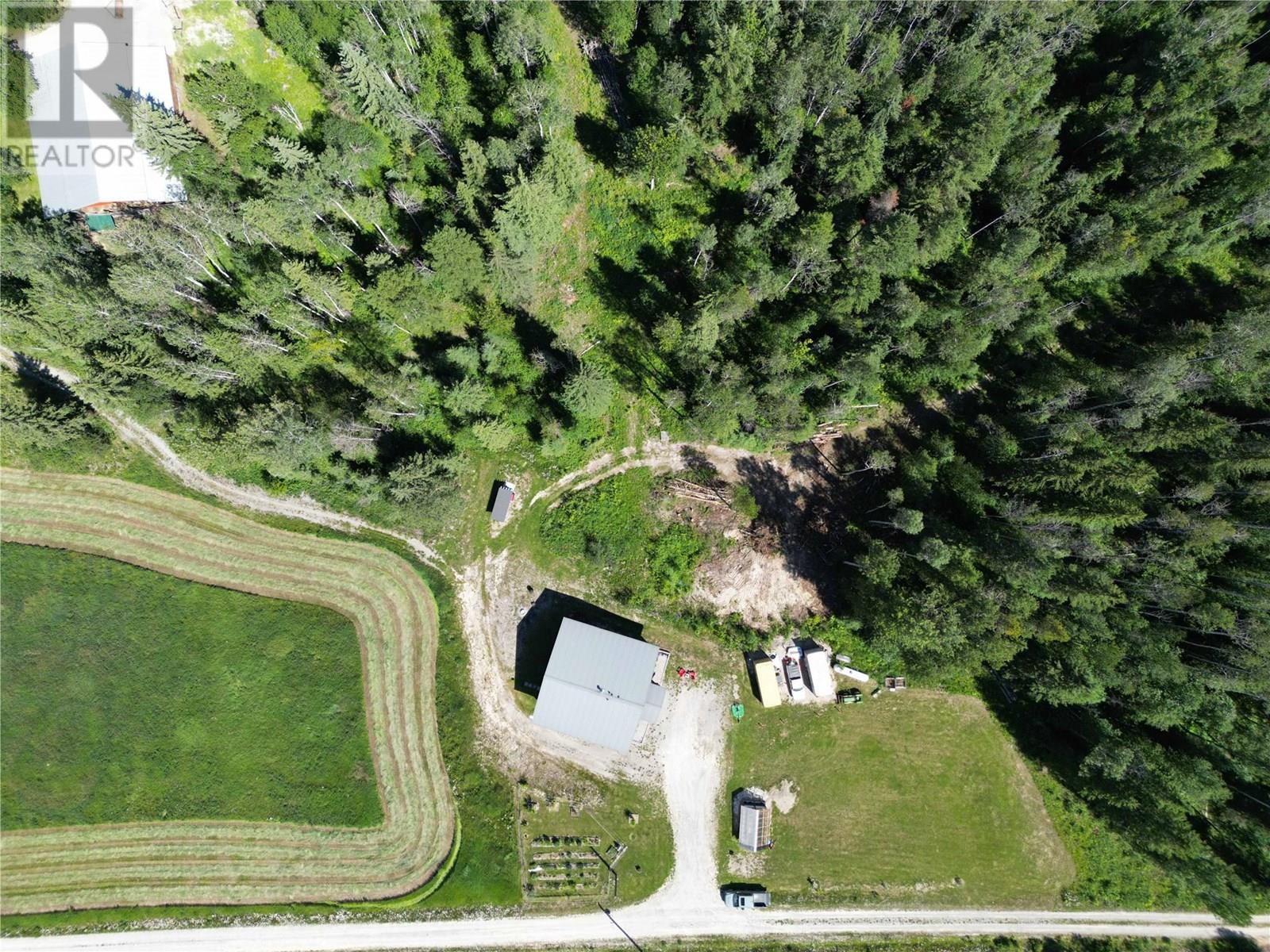 2550 Kettleston Road, Golden, British Columbia  V0A 1H1 - Photo 72 - 10354523