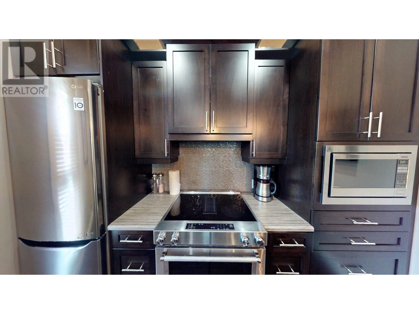 900 Bighorn Boulevard Unit# 915 E, Radium Hot Springs, British Columbia  V0A 1M0 - Photo 12 - 10354190