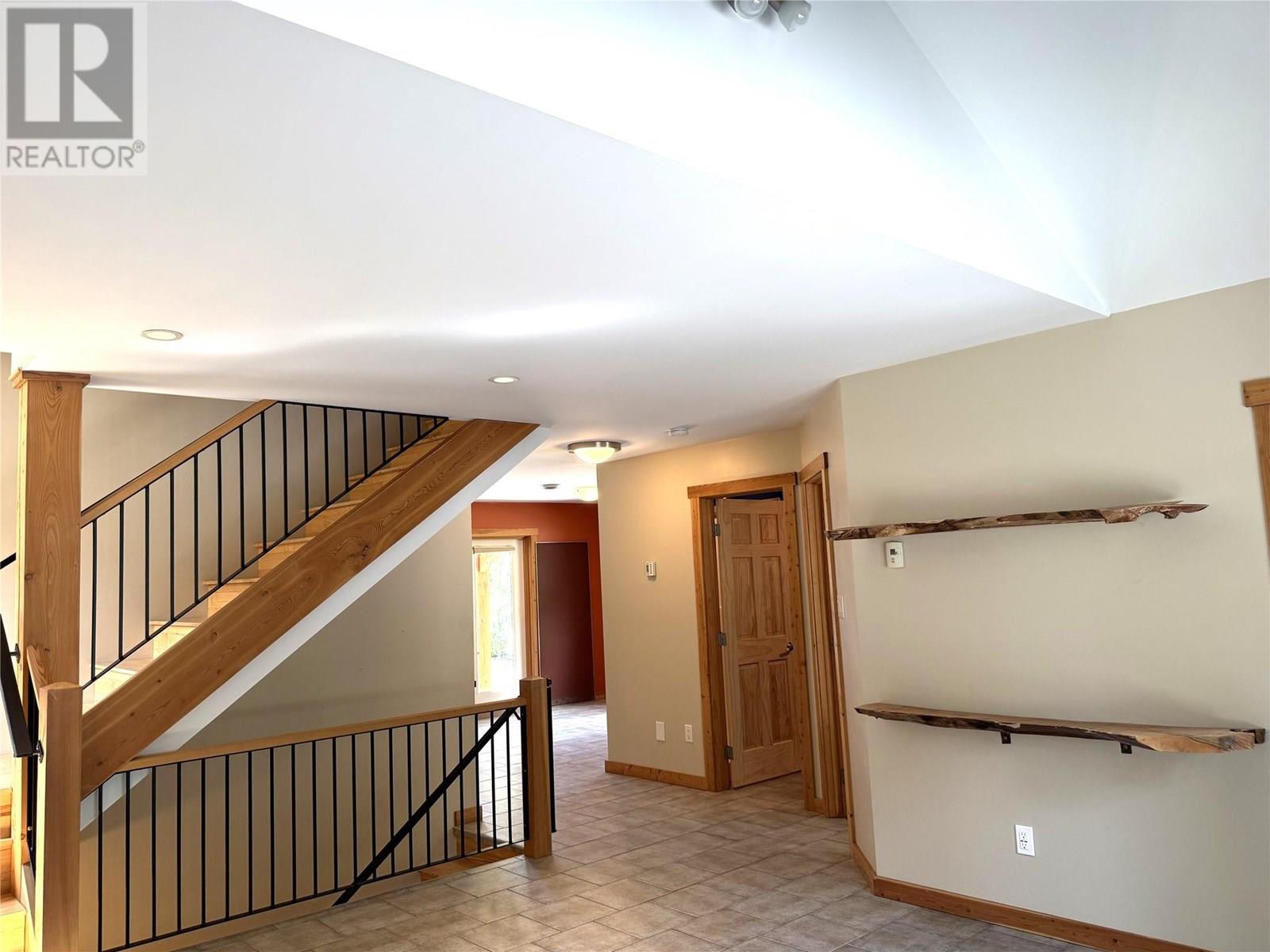 1305 Stoney Lane, Golden, British Columbia  V0A 1H3 - Photo 17 - 10354750