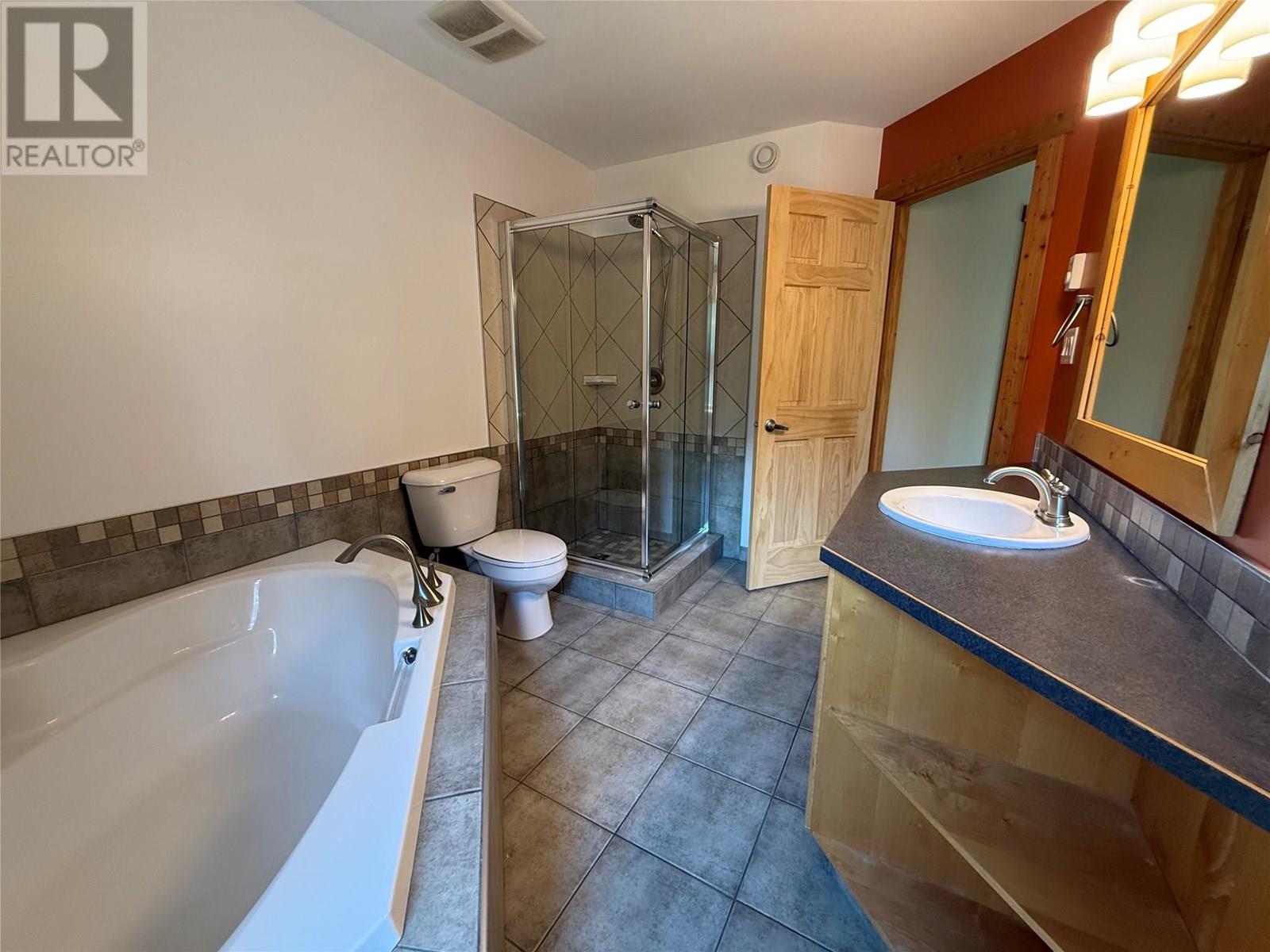 1305 Stoney Lane, Golden, British Columbia  V0A 1H3 - Photo 28 - 10354750