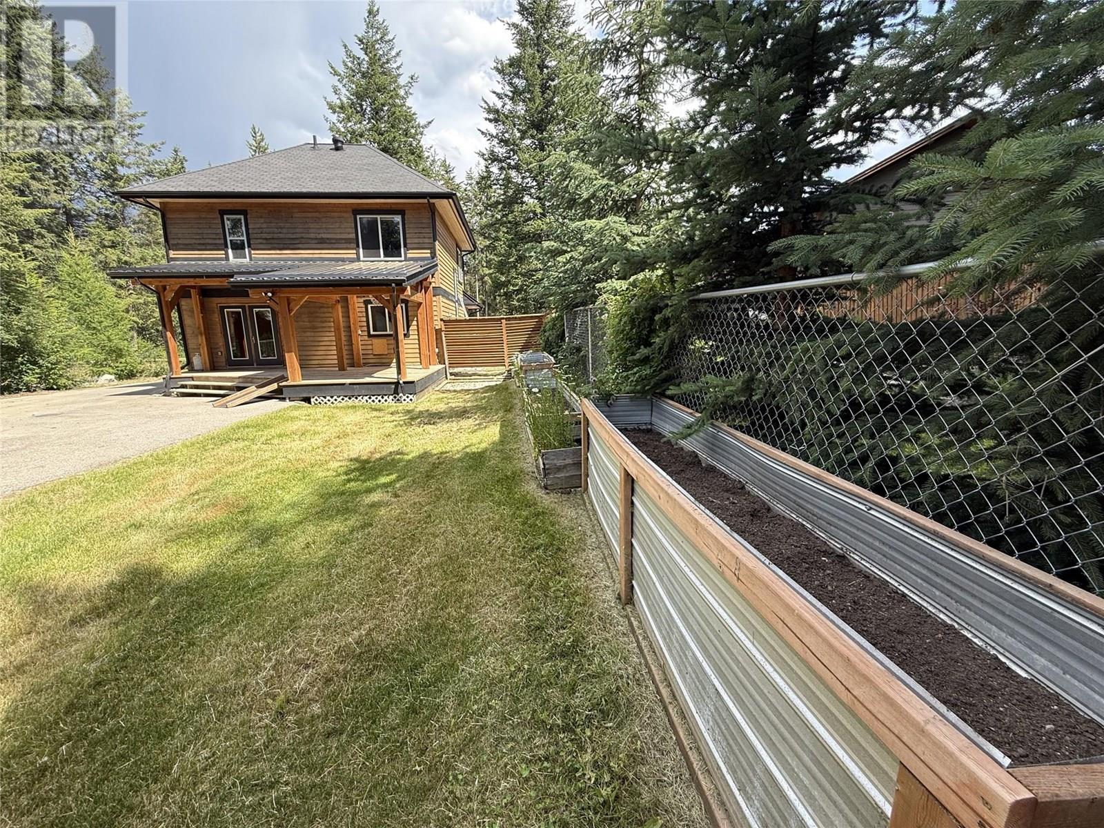 1305 Stoney Lane, Golden, British Columbia  V0A 1H3 - Photo 5 - 10354750