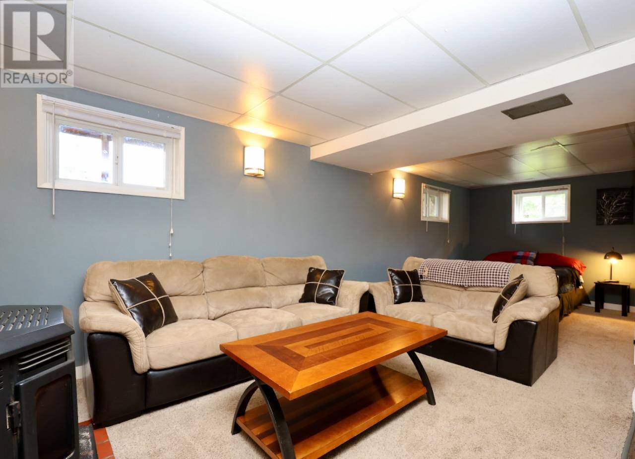 1871 Blaeberry Road, Golden, British Columbia  V0A 1H0 - Photo 20 - 10354768