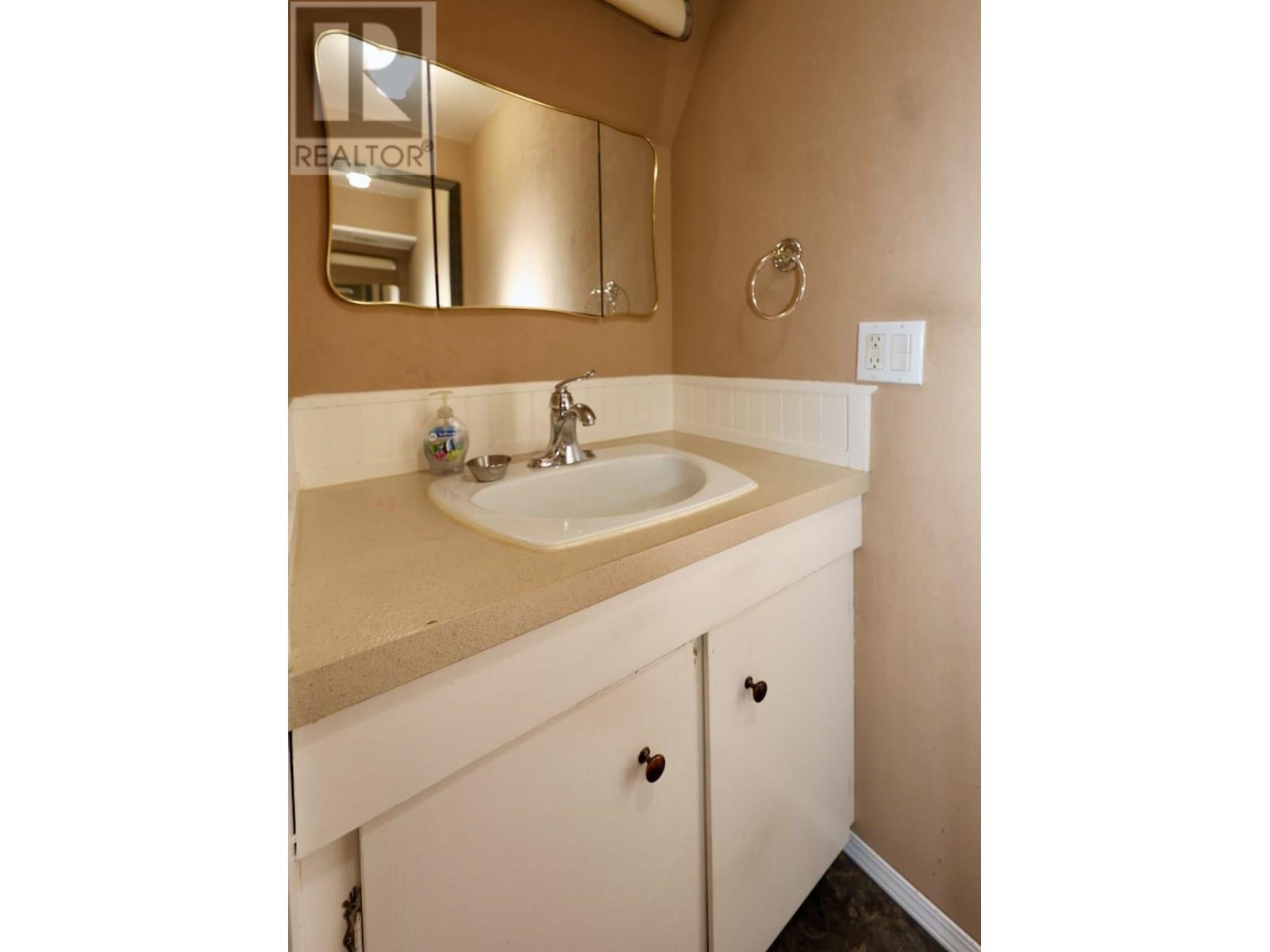 1871 Blaeberry Road, Golden, British Columbia  V0A 1H0 - Photo 22 - 10354768