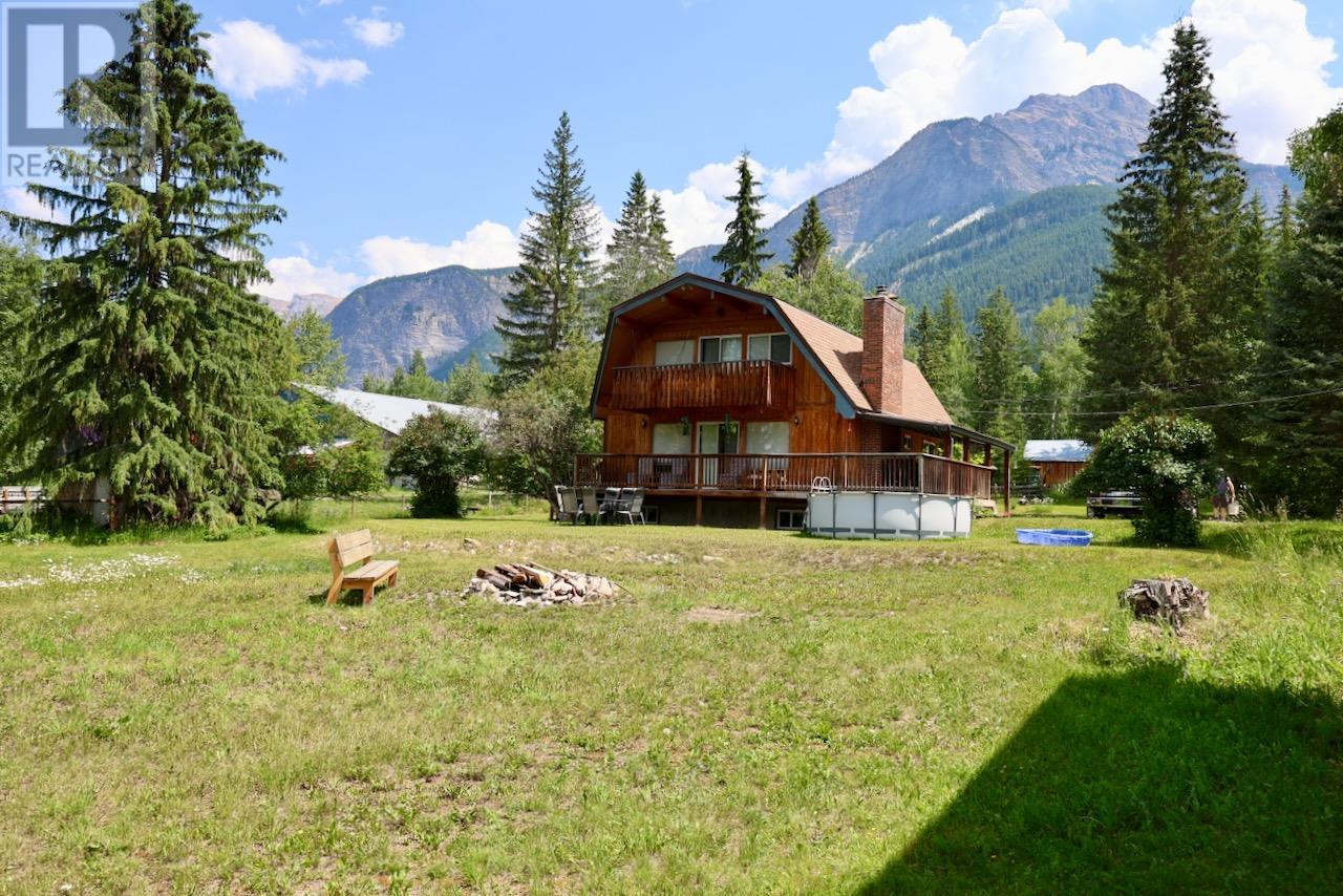 1871 Blaeberry Road, Golden, British Columbia  V0A 1H0 - Photo 32 - 10354768