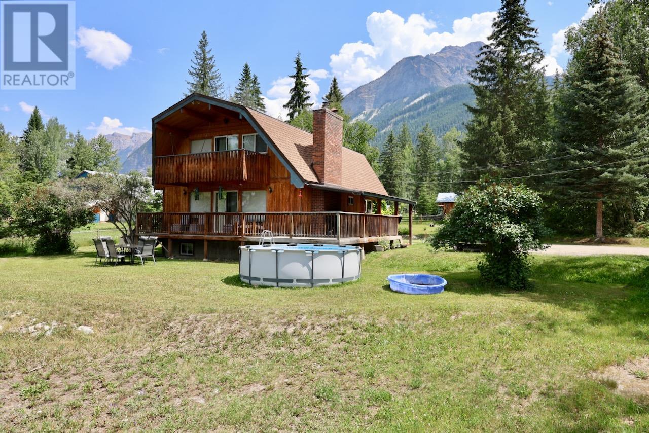 1871 Blaeberry Road, Golden, British Columbia  V0A 1H0 - Photo 33 - 10354768