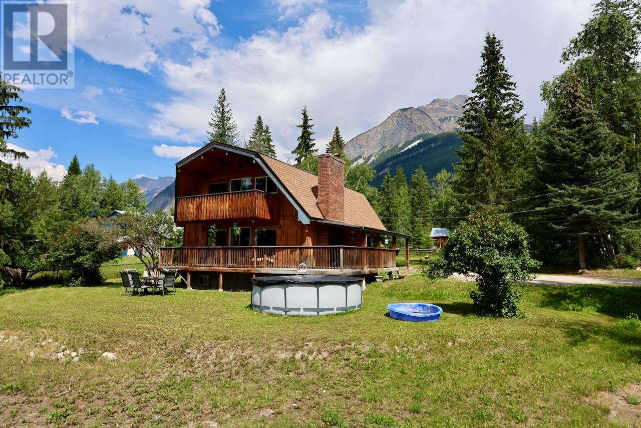 1871 Blaeberry Road, Golden, British Columbia  V0A 1H0 - Photo 60 - 10354768
