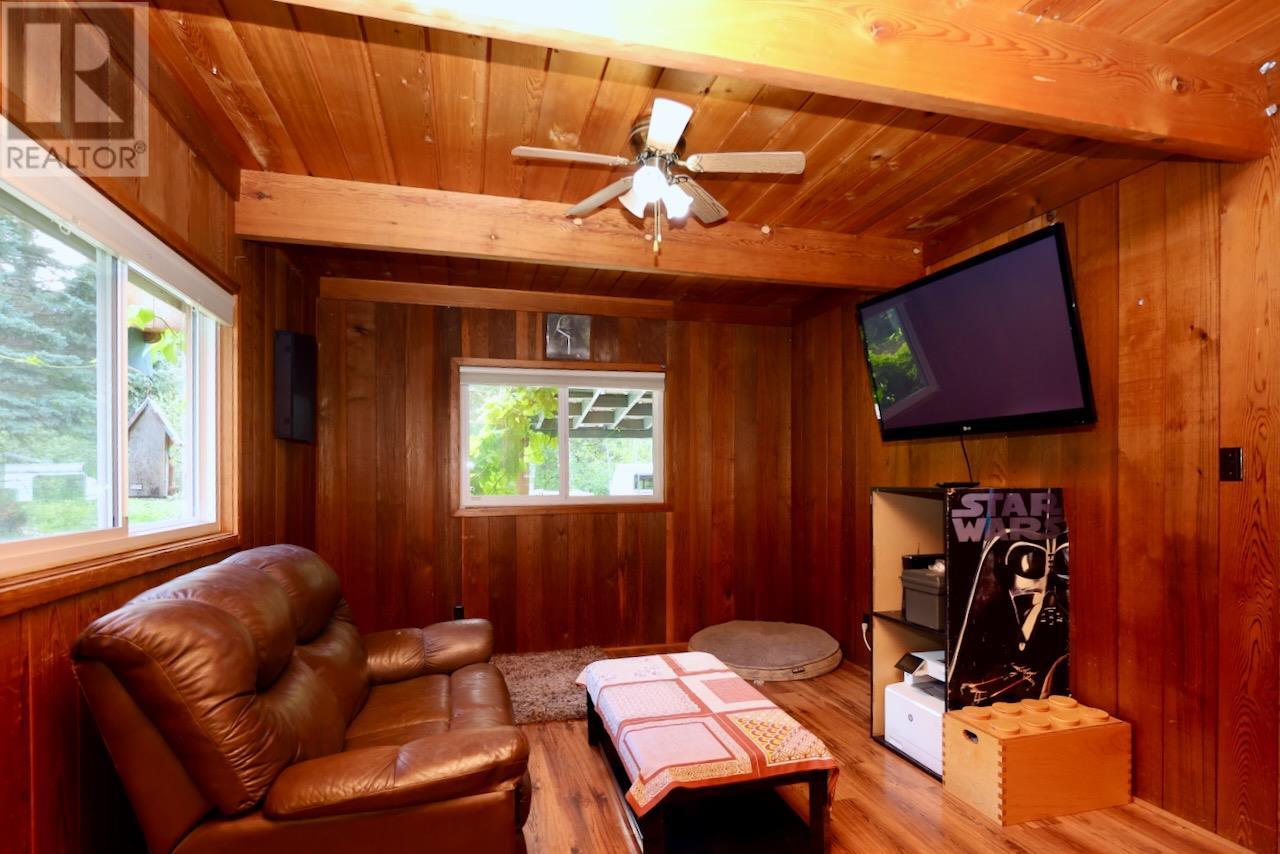 1871 Blaeberry Road, Golden, British Columbia  V0A 1H0 - Photo 7 - 10354768