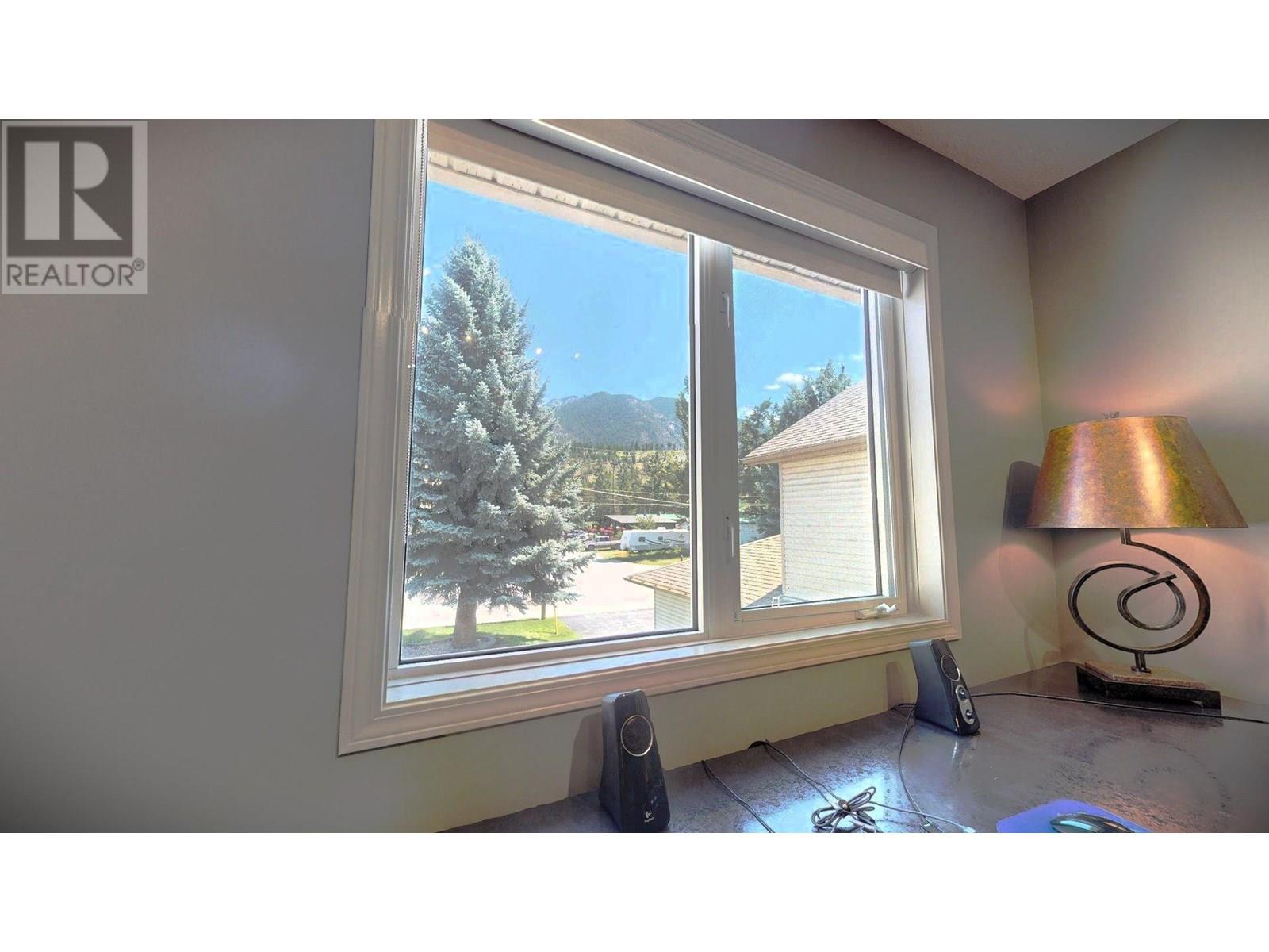 7535 Columbia Avenue Unit# 13, Radium Hot Springs, British Columbia  V0A 1M0 - Photo 41 - 10354569