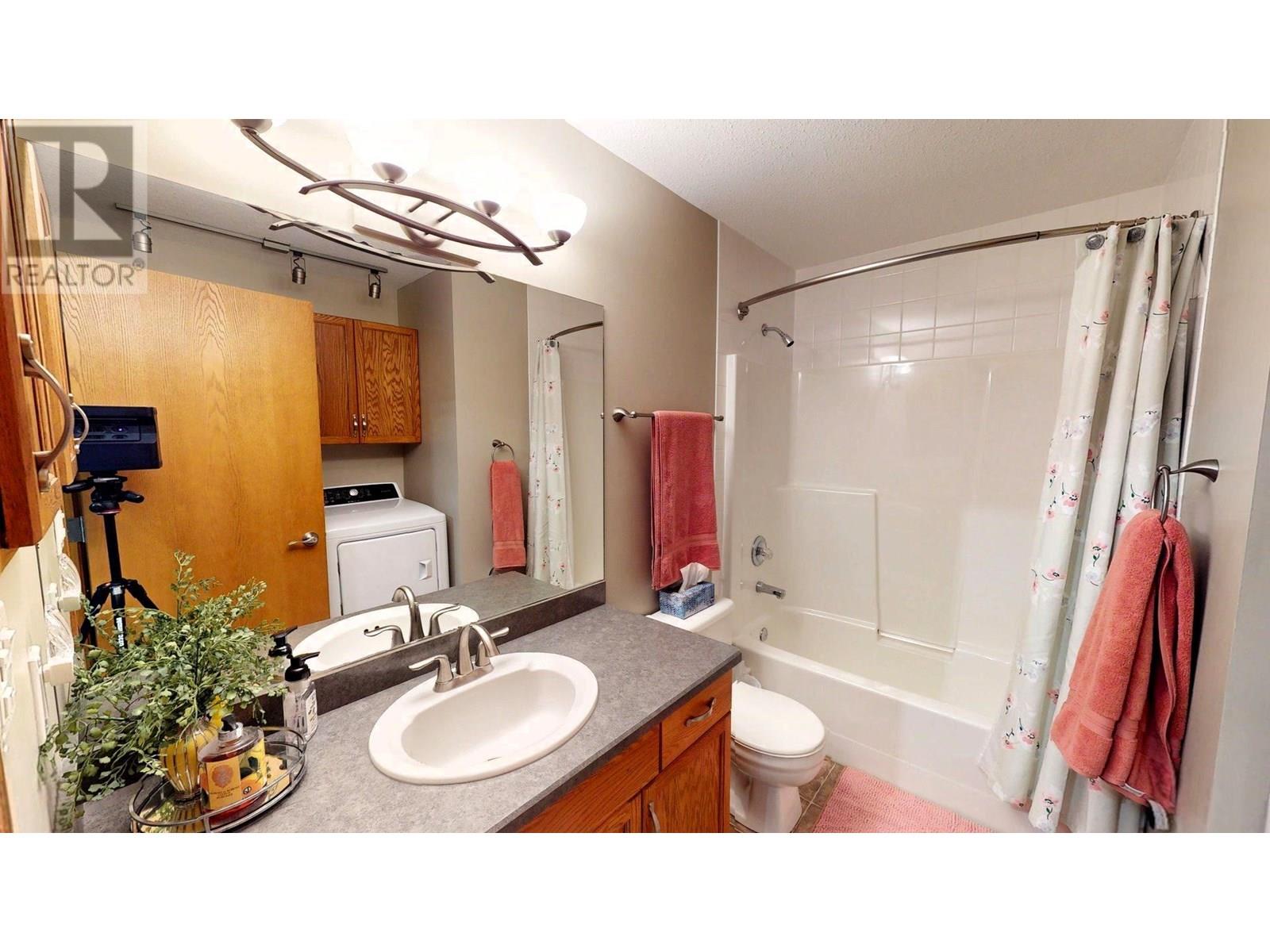 7535 Columbia Avenue Unit# 13, Radium Hot Springs, British Columbia  V0A 1M0 - Photo 44 - 10354569