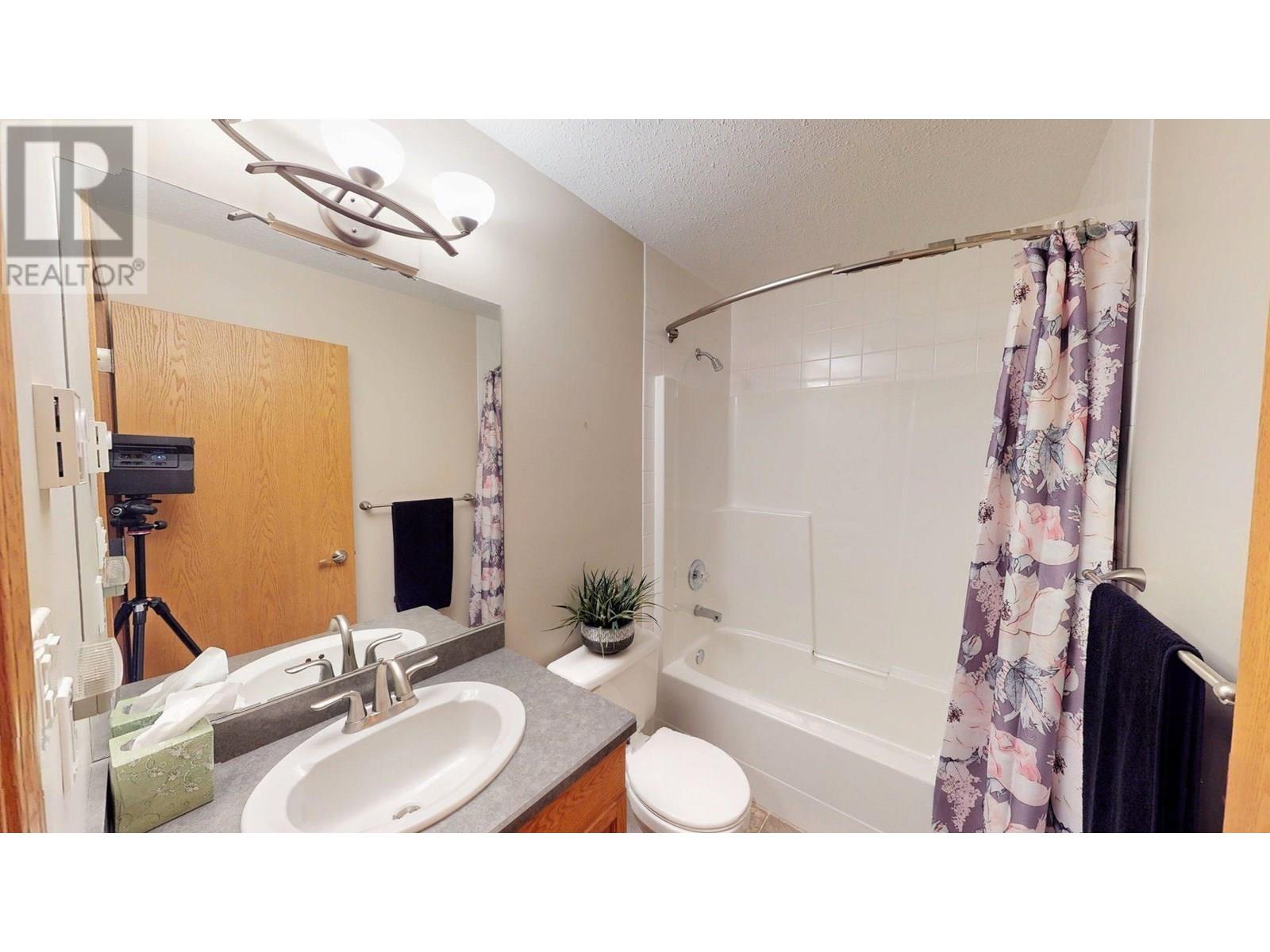 7535 Columbia Avenue Unit# 13, Radium Hot Springs, British Columbia  V0A 1M0 - Photo 59 - 10354569