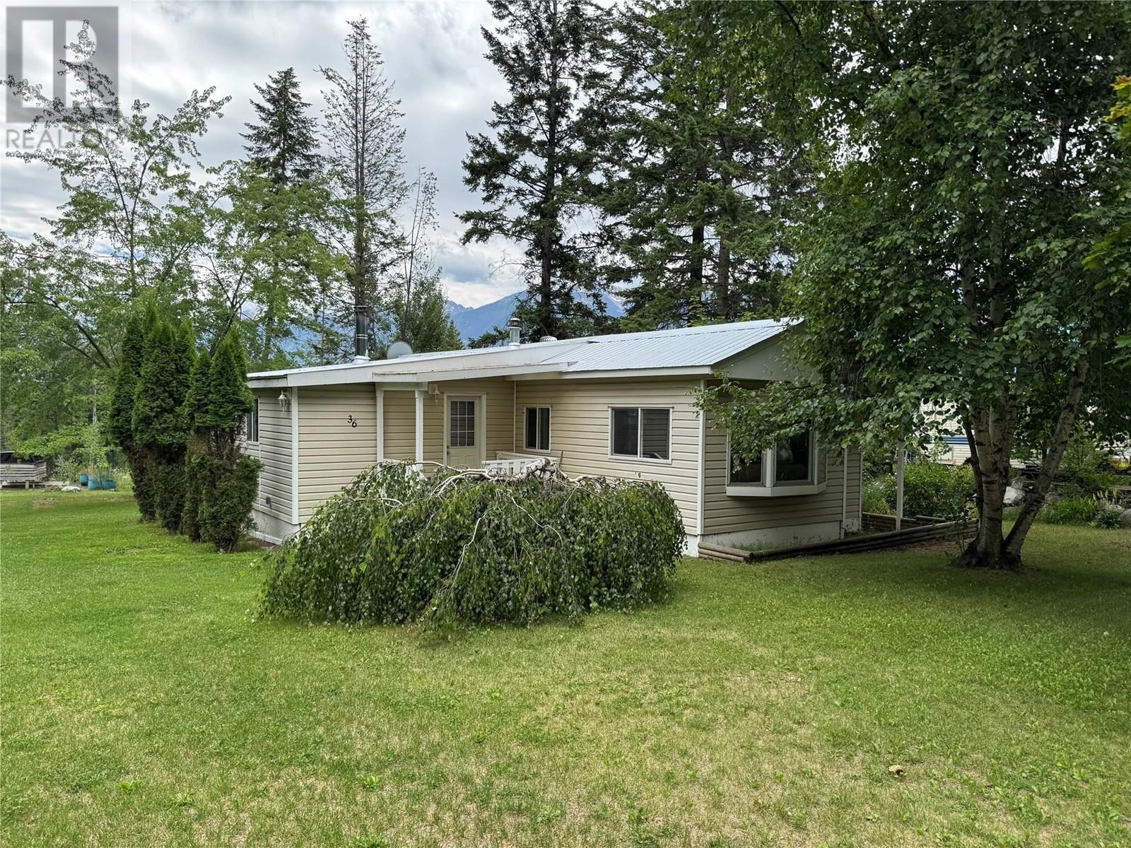 470 Reflection Lake Road Unit# 36, Golden, British Columbia