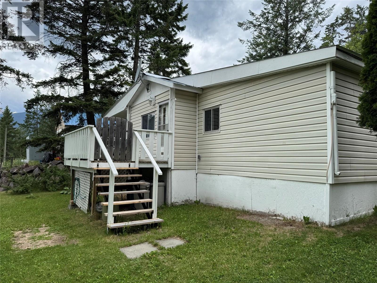 470 Reflection Lake Road Unit# 36, Golden, British Columbia  V0A 1H6 - Photo 23 - 10353419