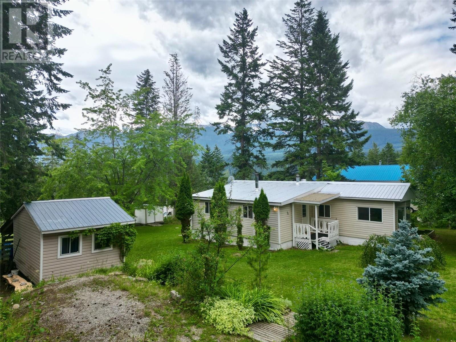 470 Reflection Lake Road Unit# 36, Golden, British Columbia  V0A 1H6 - Photo 30 - 10353419