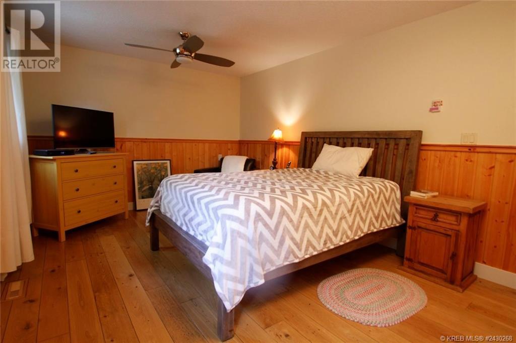 613 Lakeview Road, Invermere, British Columbia  V0A 1K3 - Photo 32 - 10354777