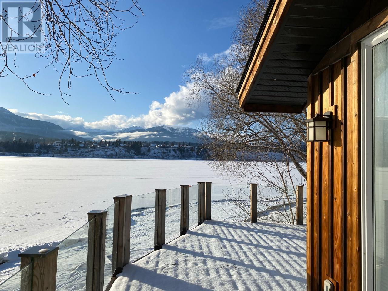 613 Lakeview Road, Invermere, British Columbia  V0A 1K3 - Photo 38 - 10354777