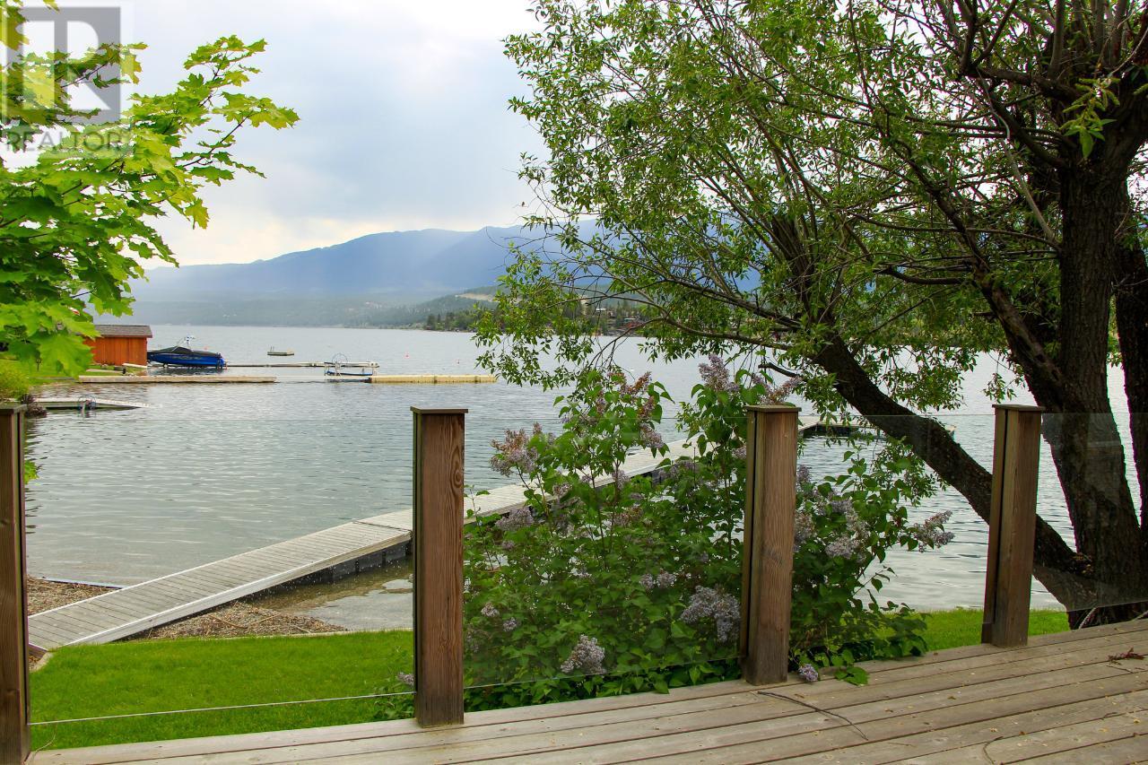 613 Lakeview Road, Invermere, British Columbia  V0A 1K3 - Photo 4 - 10354777