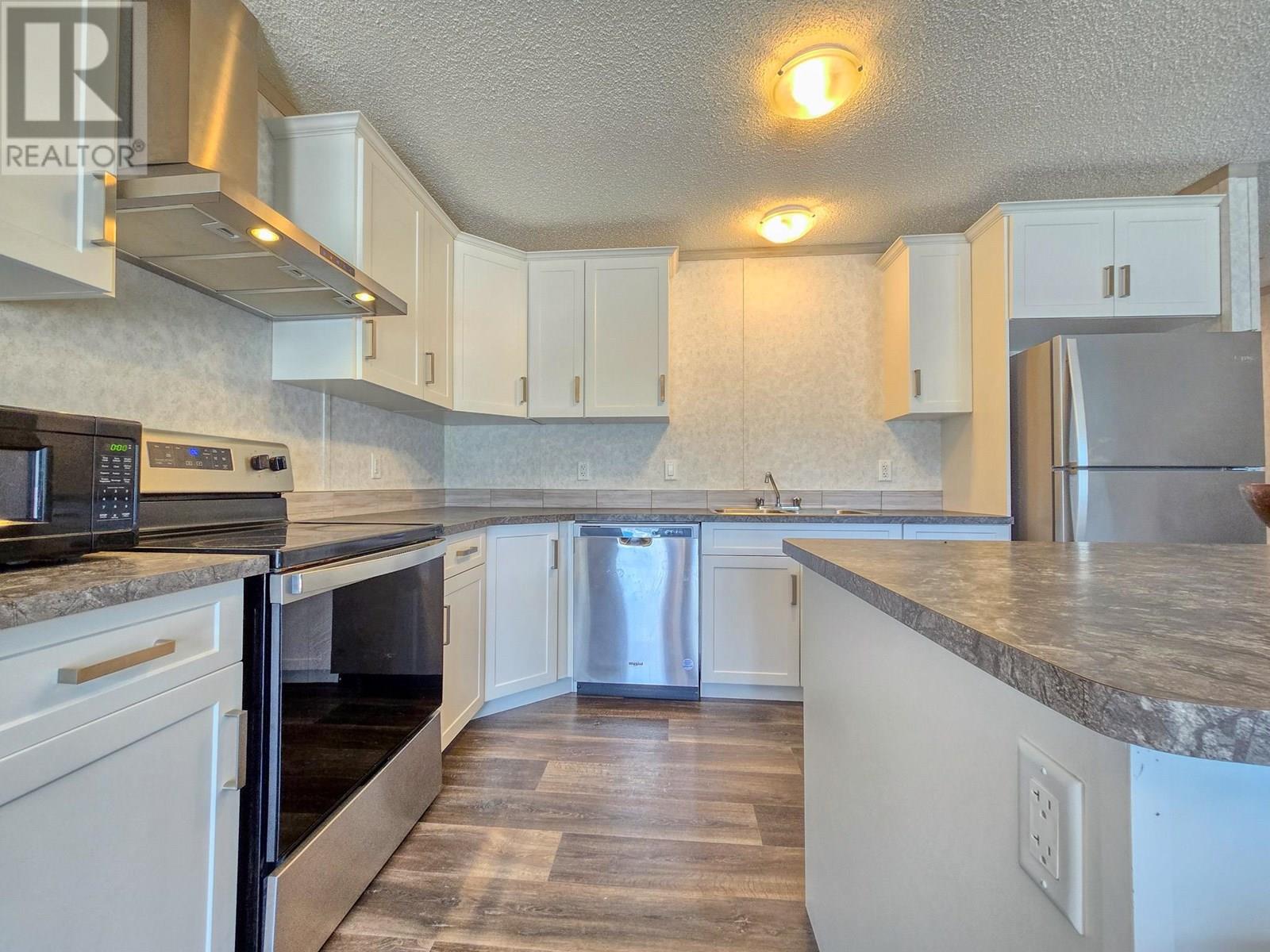 2135 14th Avenue Unit# 3, Invermere, British Columbia  V0A 1K4 - Photo 3 - 10354656