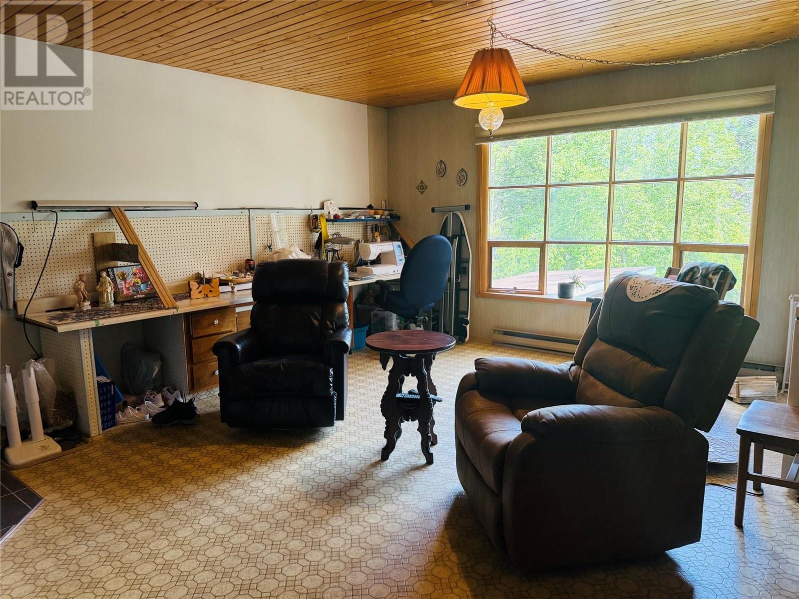 1410 10a Avenue, Invermere, British Columbia  V0A 1K0 - Photo 14 - 10354838