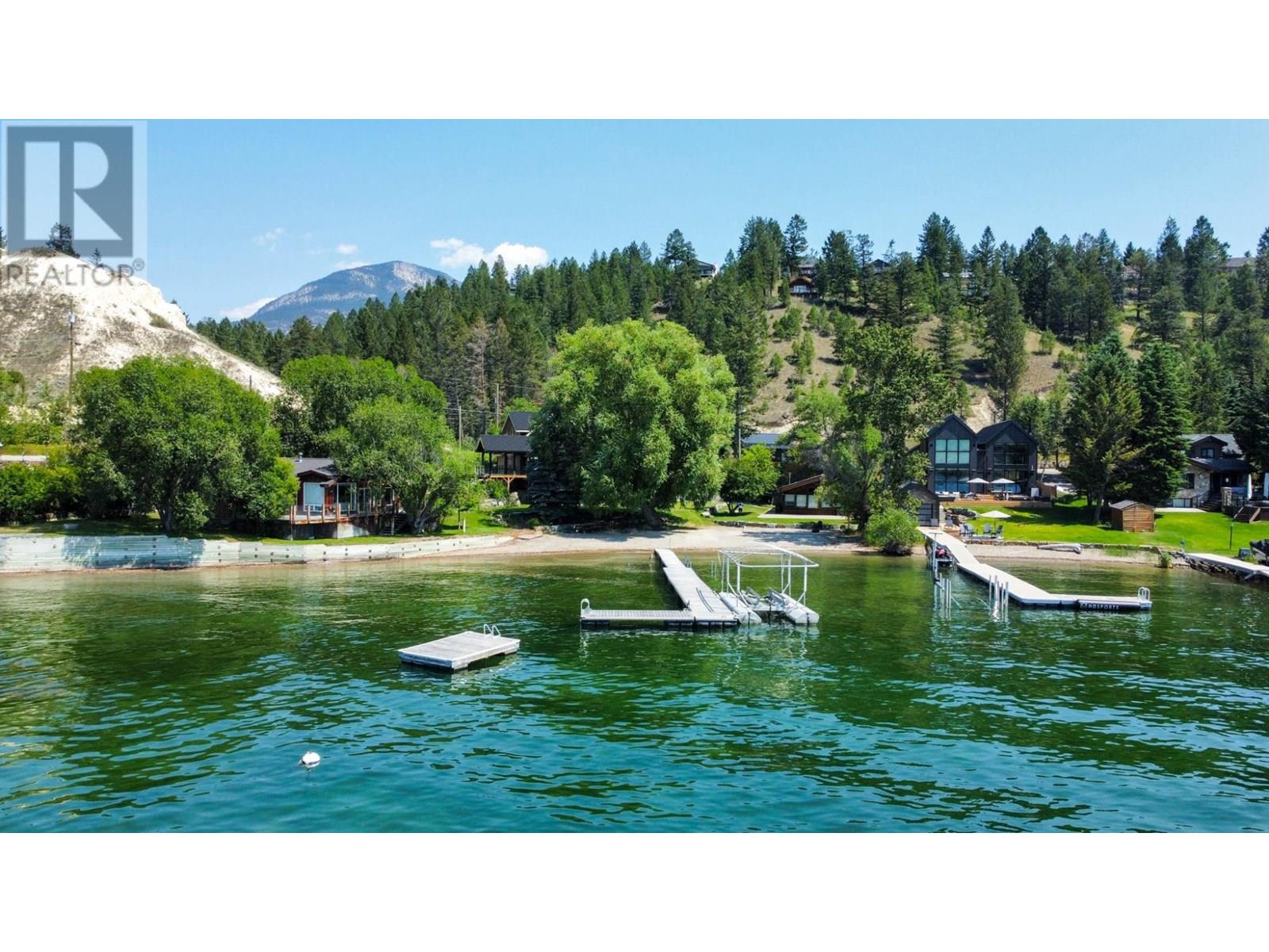 615/619 Lakeview Road, Invermere, British Columbia  V0A 1K3 - Photo 1 - 10354922
