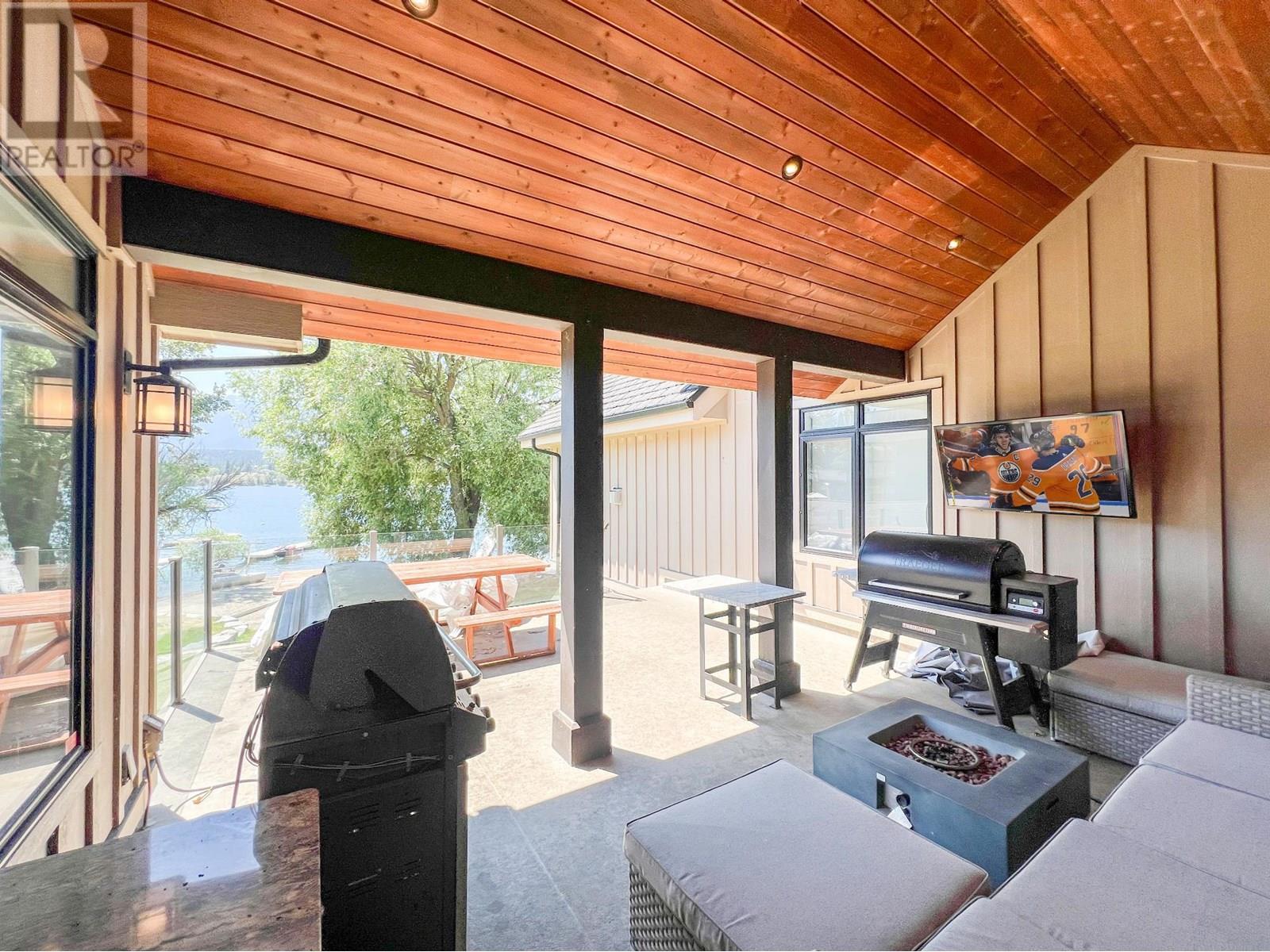 615/619 Lakeview Road, Invermere, British Columbia  V0A 1K3 - Photo 33 - 10354922