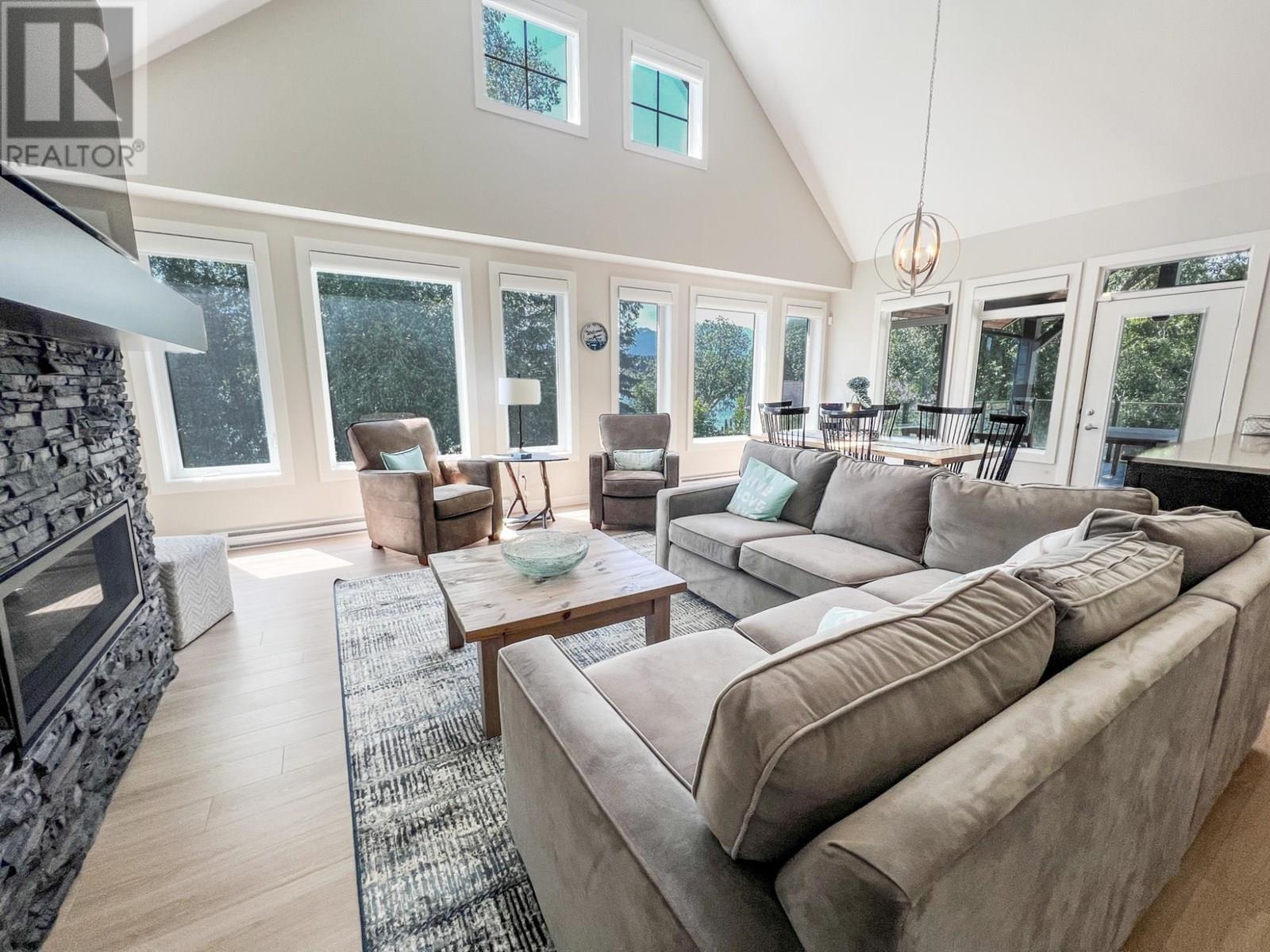 615/619 Lakeview Road, Invermere, British Columbia  V0A 1K3 - Photo 34 - 10354922