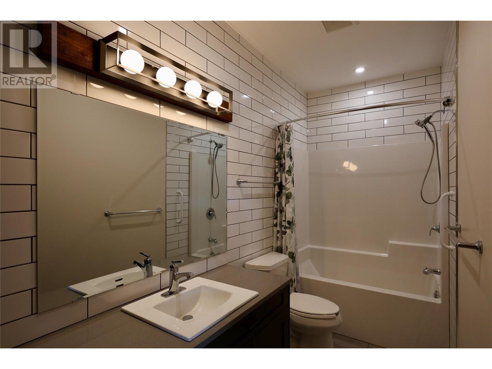 4975 Castledale View Estates Road, Golden, British Columbia  V0A 1L0 - Photo 15 - 10355192