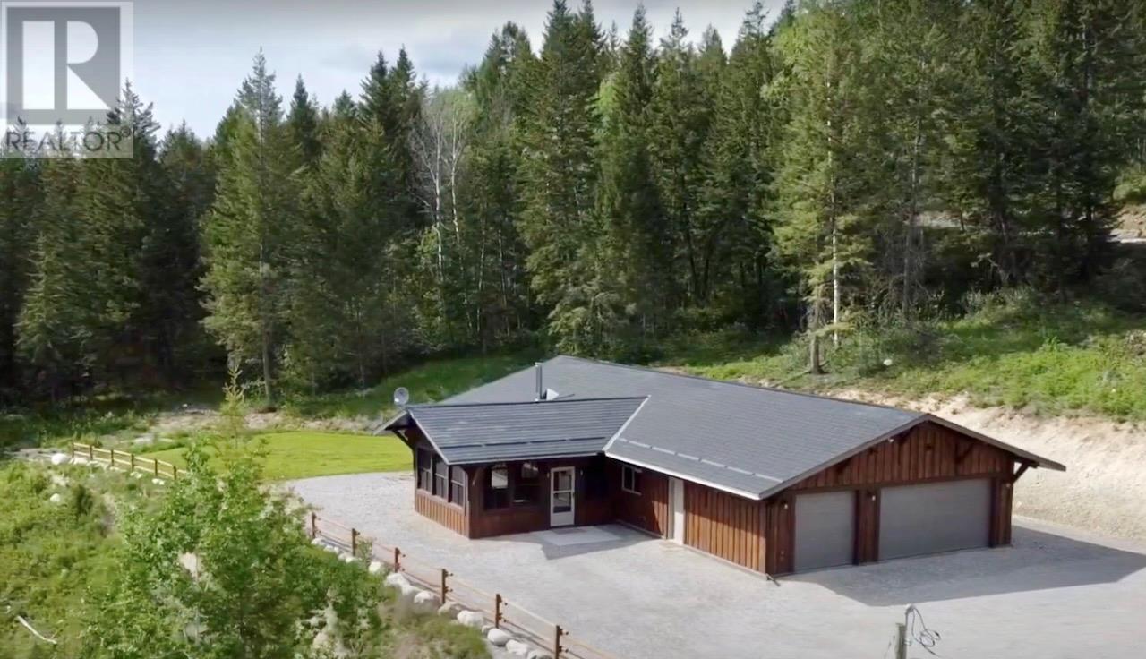 4975 Castledale View Estates Road, Golden, British Columbia  V0A 1L0 - Photo 35 - 10355192