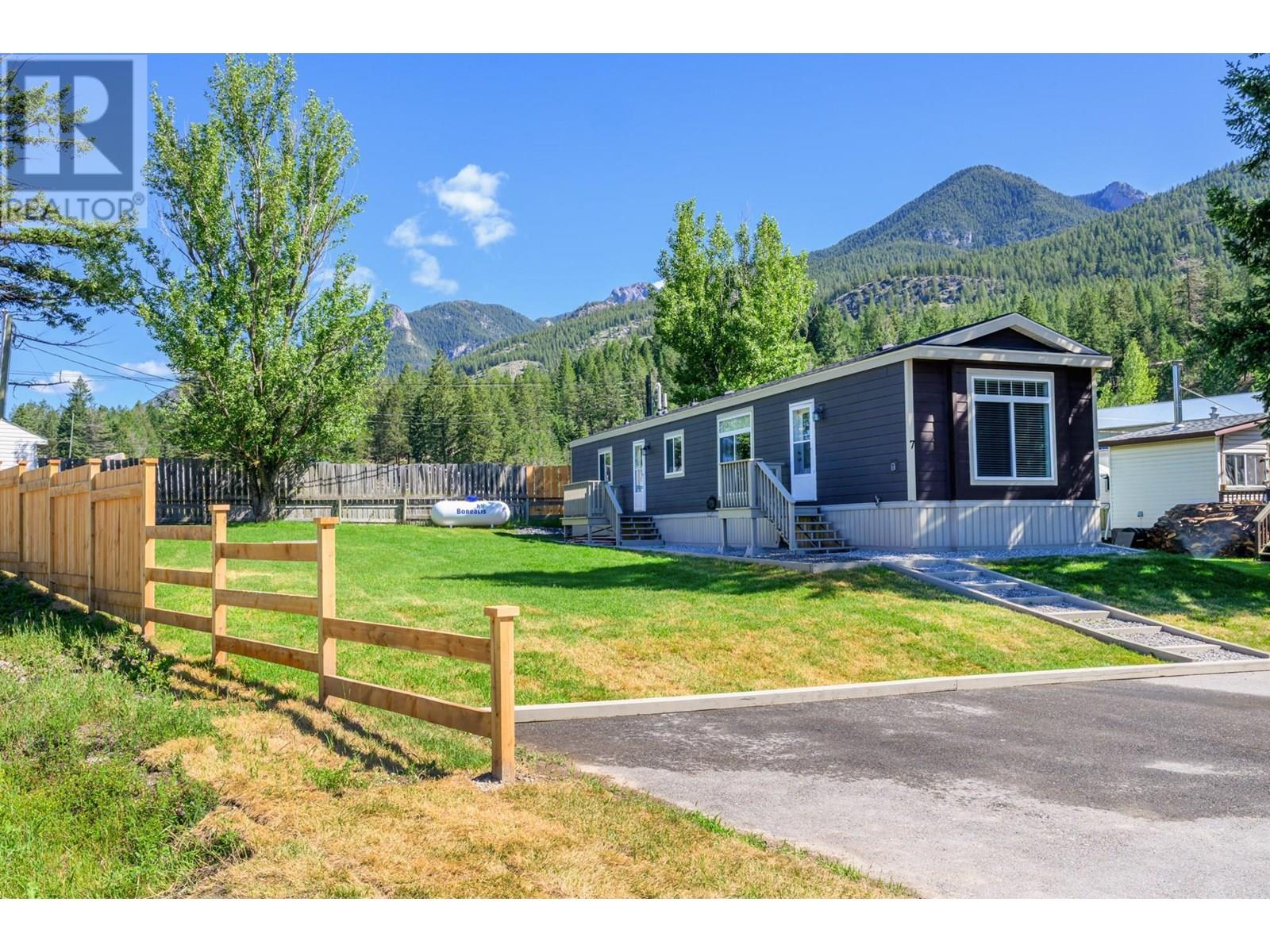 8614 HWY 93/95 Highway Unit# 6, Dry Gulch, British Columbia