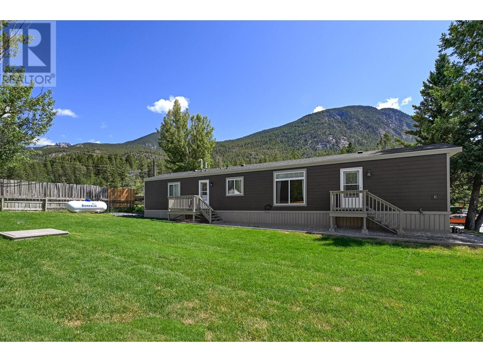 8614 Hwy 93/95 Highway Unit# 6, Dry Gulch, British Columbia  V0A 1M0 - Photo 2 - 10355216
