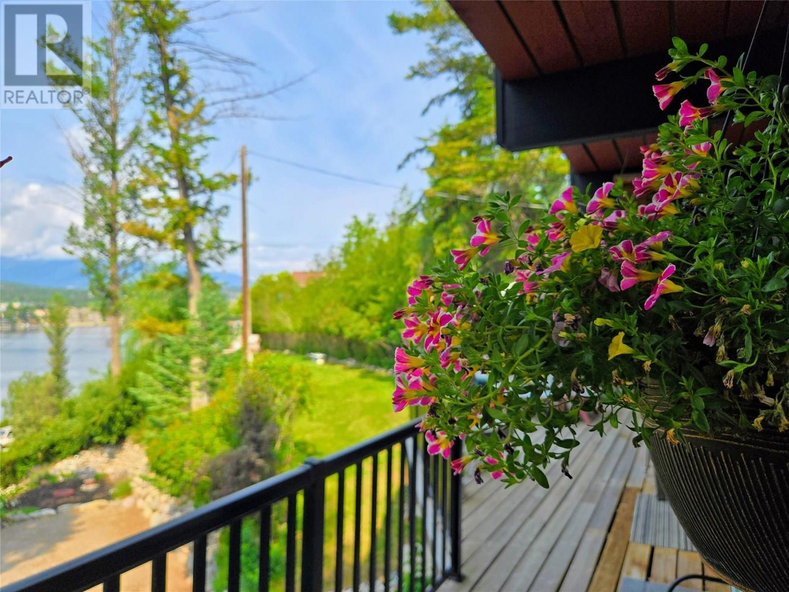 782 Lakeview Road, Invermere, British Columbia  V0A 1K3 - Photo 14 - 10353263