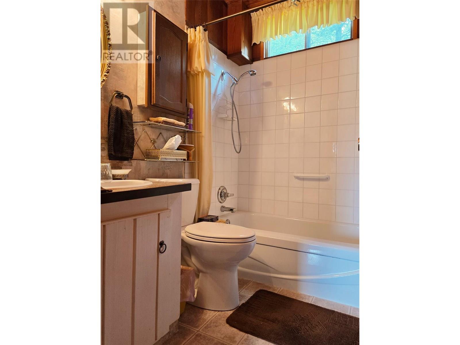 782 Lakeview Road, Invermere, British Columbia  V0A 1K3 - Photo 31 - 10353263