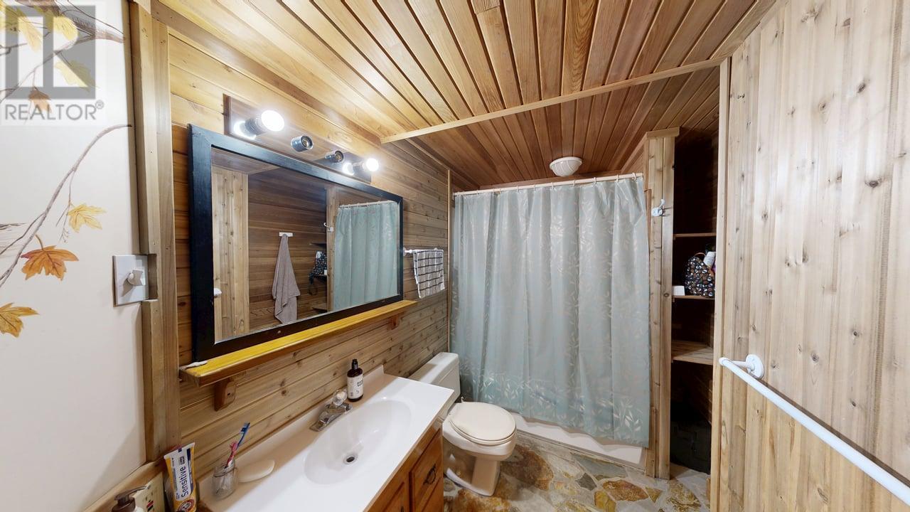 1297 Campbell Road, Golden, British Columbia  V0A 1H7 - Photo 13 - 10354368