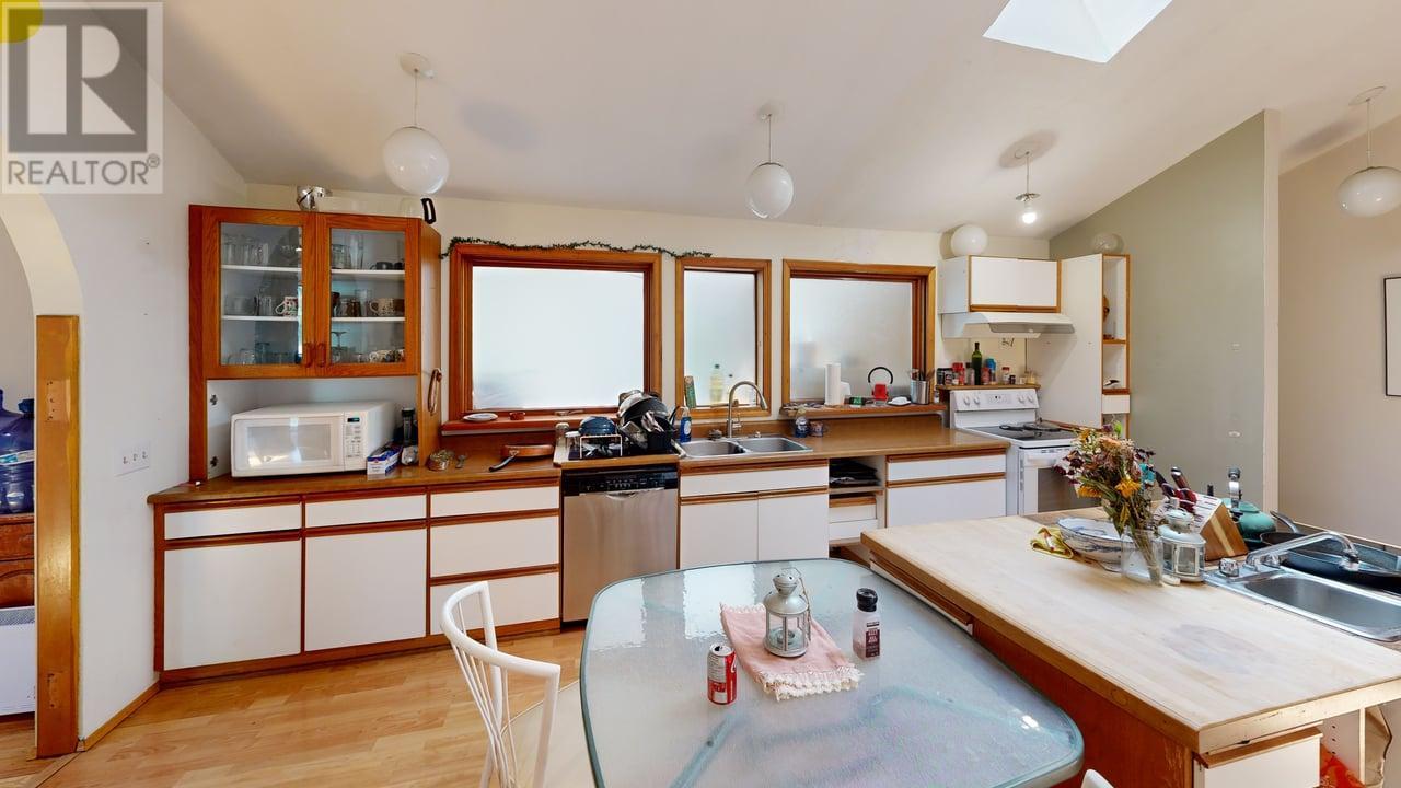 1297 Campbell Road, Golden, British Columbia  V0A 1H7 - Photo 38 - 10354368