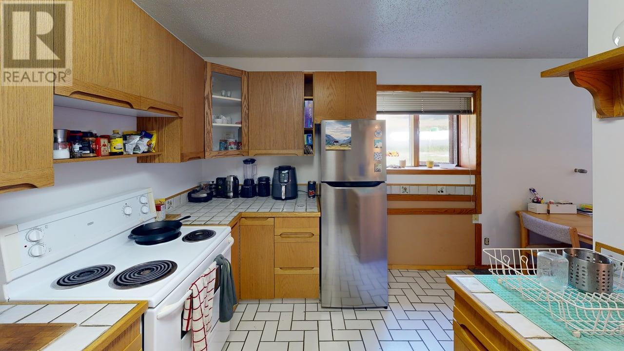 1297 Campbell Road, Golden, British Columbia  V0A 1H7 - Photo 9 - 10354368