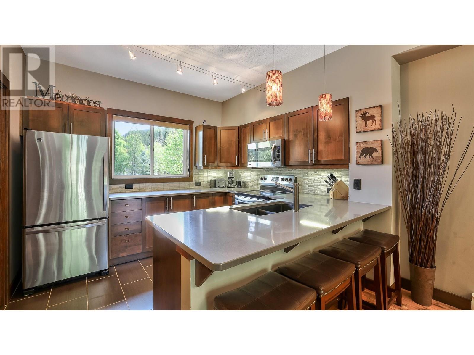 2075 Summit Drive Unit# 7, Panorama, British Columbia  V0A 1T0 - Photo 11 - 10355516