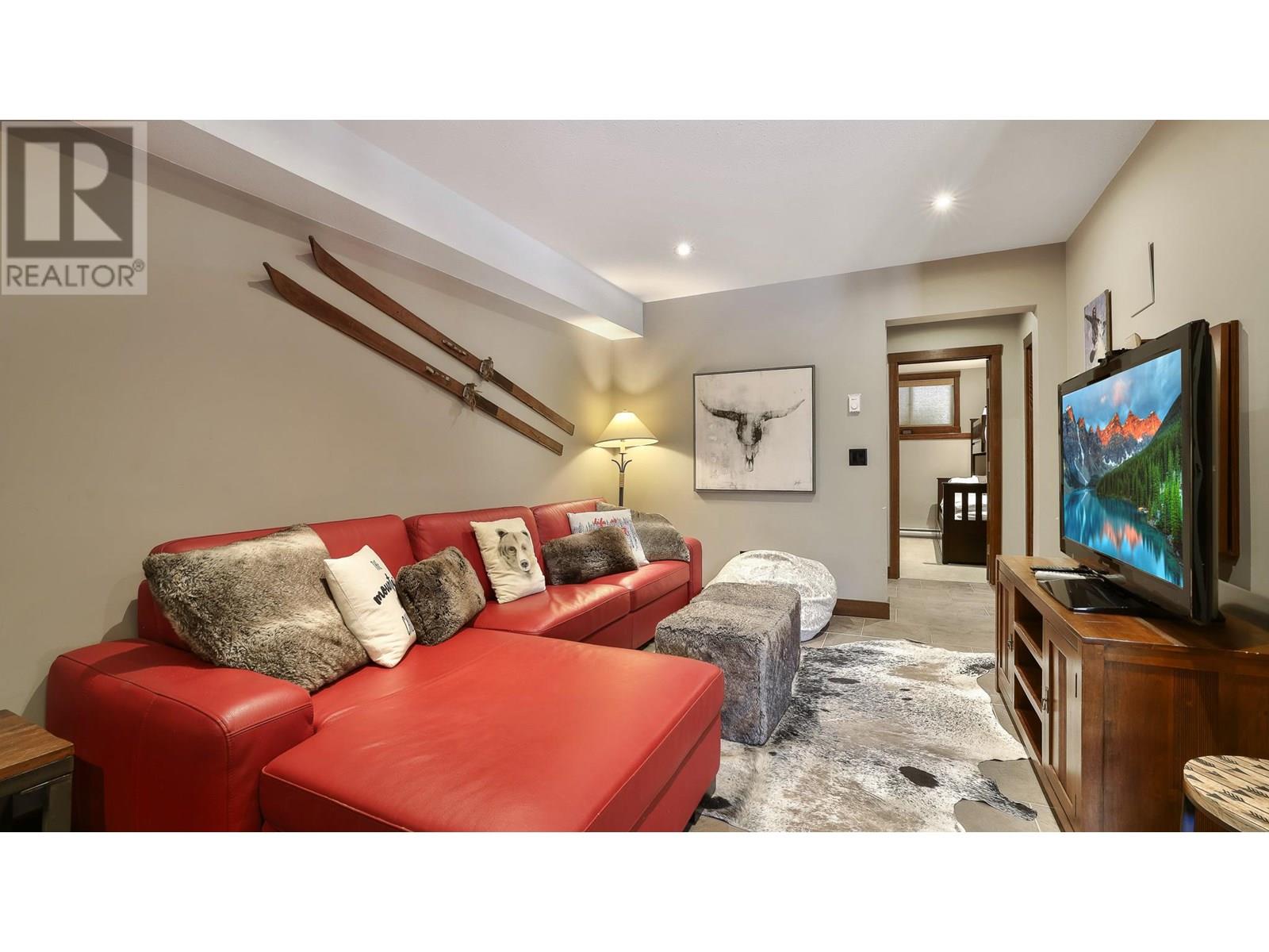 2075 Summit Drive Unit# 7, Panorama, British Columbia  V0A 1T0 - Photo 24 - 10355516