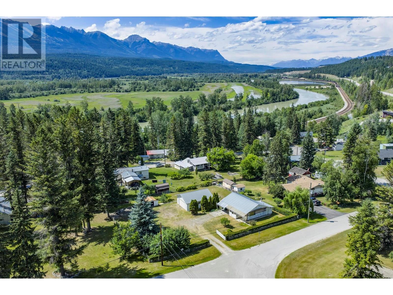 569b Habart Lower Road, Golden, British Columbia  V0A 1H2 - Photo 47 - 10355478